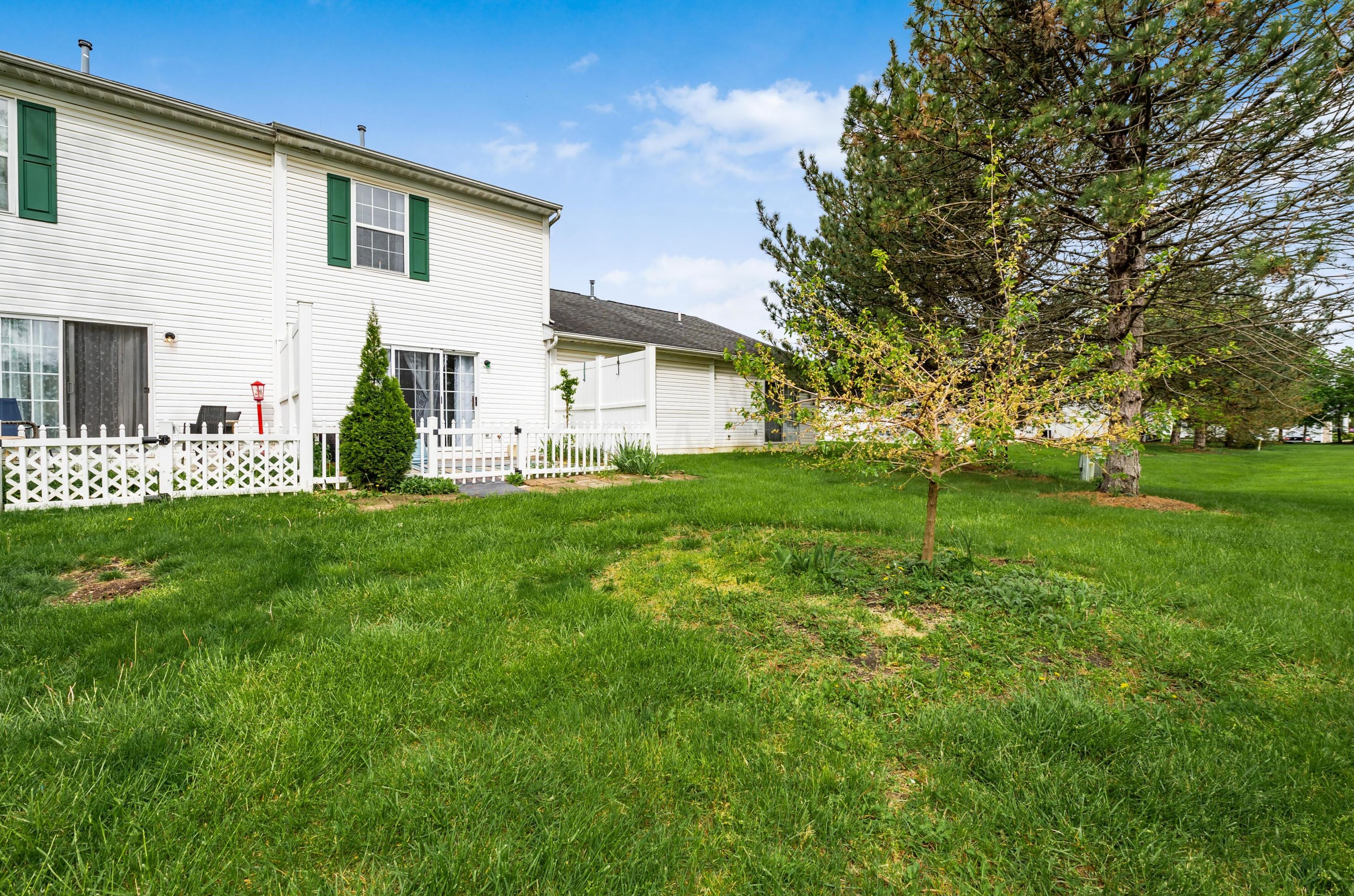 1992 Hoadley Dr, Columbus OH  43228-6487 exterior