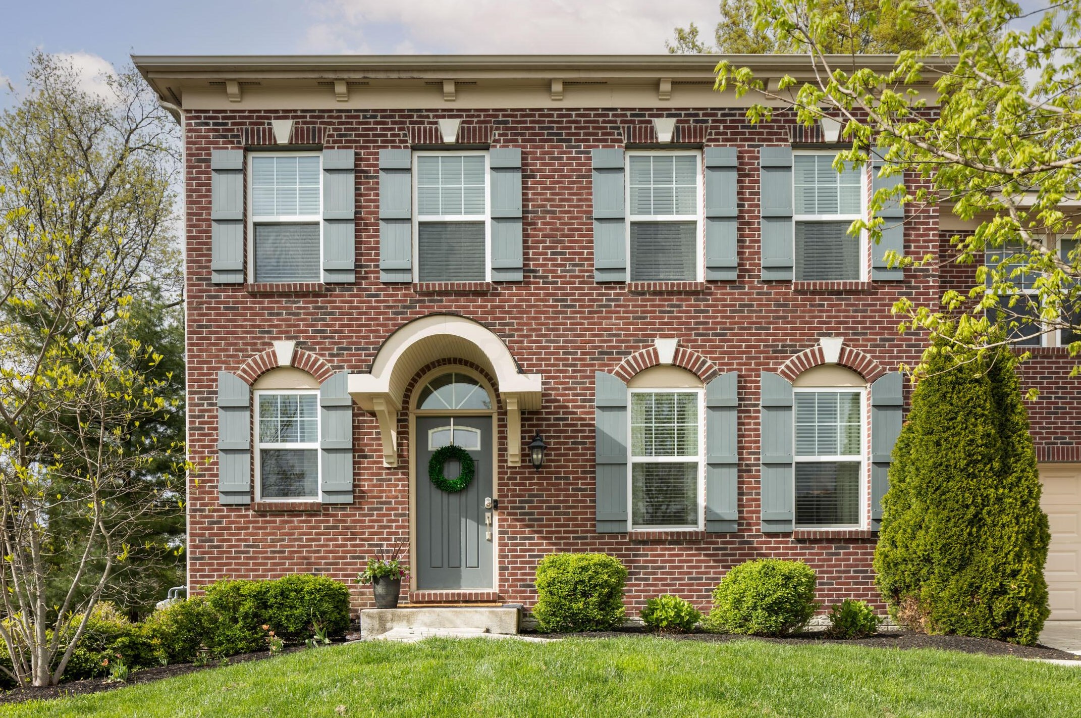 5232 Stratshire Pl, Columbus, OH 43230-1980