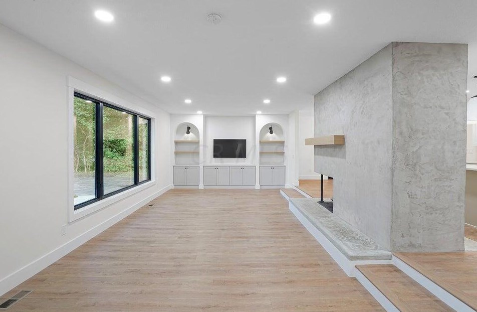 29 Pocono Rd, Columbus OH 43235-5615 exterior