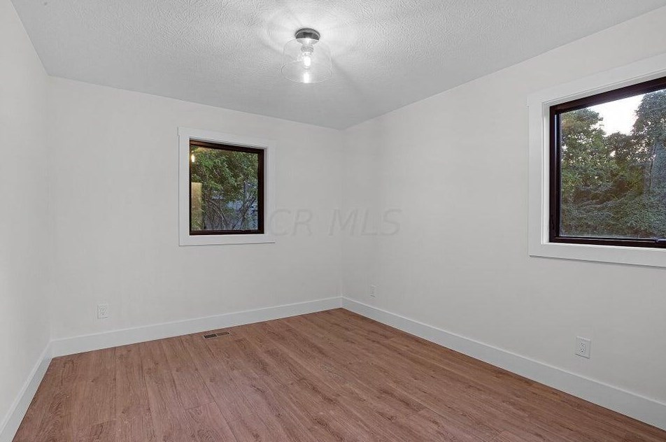 29 Pocono Rd, Columbus OH 43235-5615 exterior