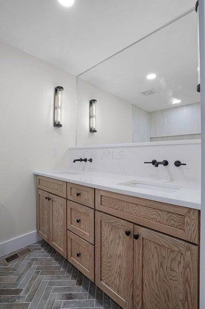 29 Pocono Rd, Columbus OH 43235-5615 exterior