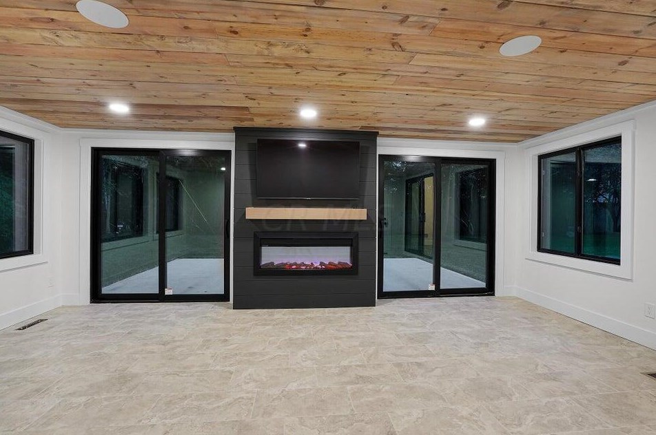 29 Pocono Rd, Columbus OH 43235-5615 exterior