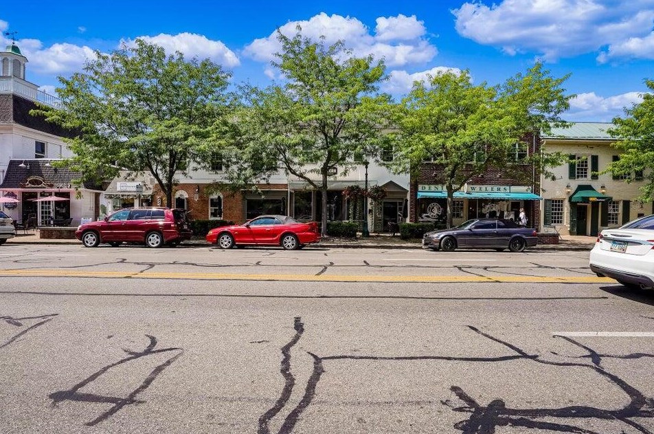 29 Pocono Rd, Columbus OH 43235-5615 exterior