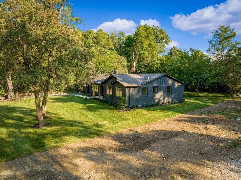 29 Pocono Rd, Columbus OH 43235-5615 exterior