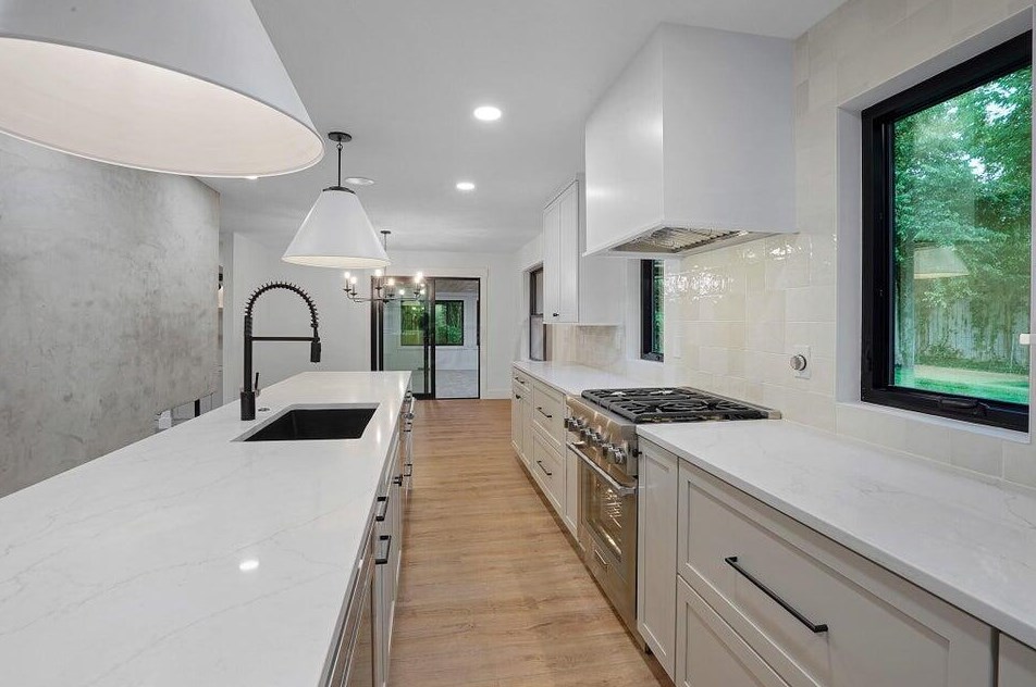 29 Pocono Rd, Columbus OH 43235-5615 exterior