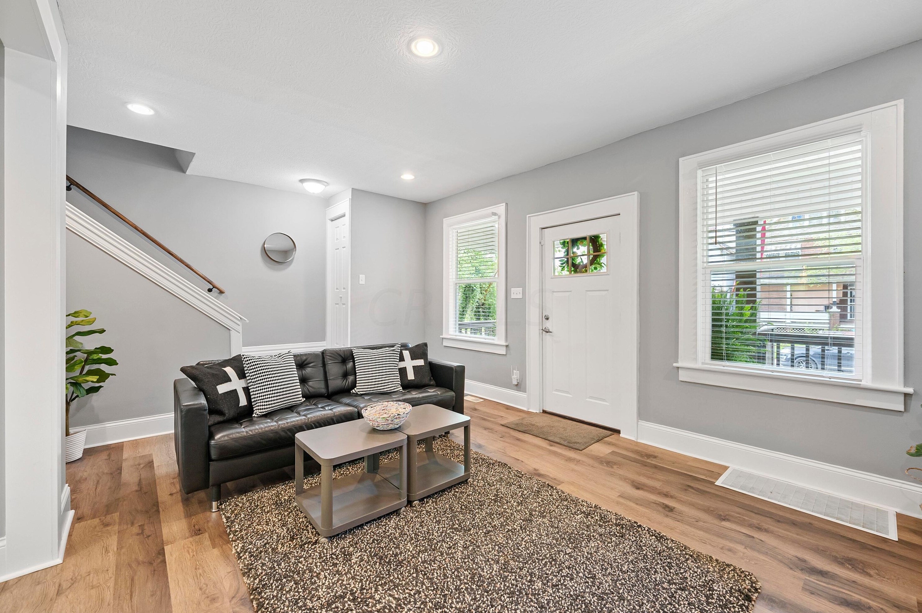 1198 Whittier St, Columbus OH 43206-3271 exterior