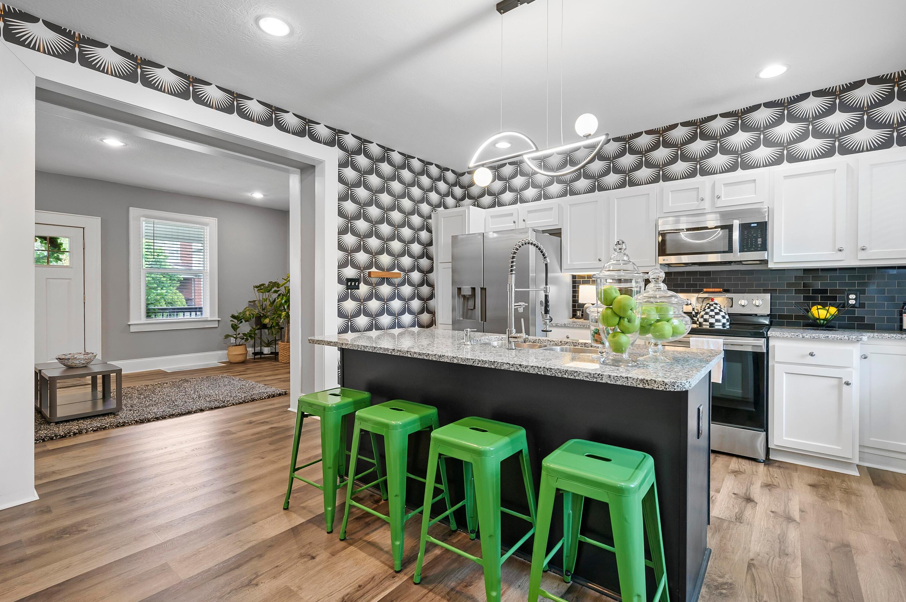 1198 Whittier St, Columbus OH 43206-3271 exterior