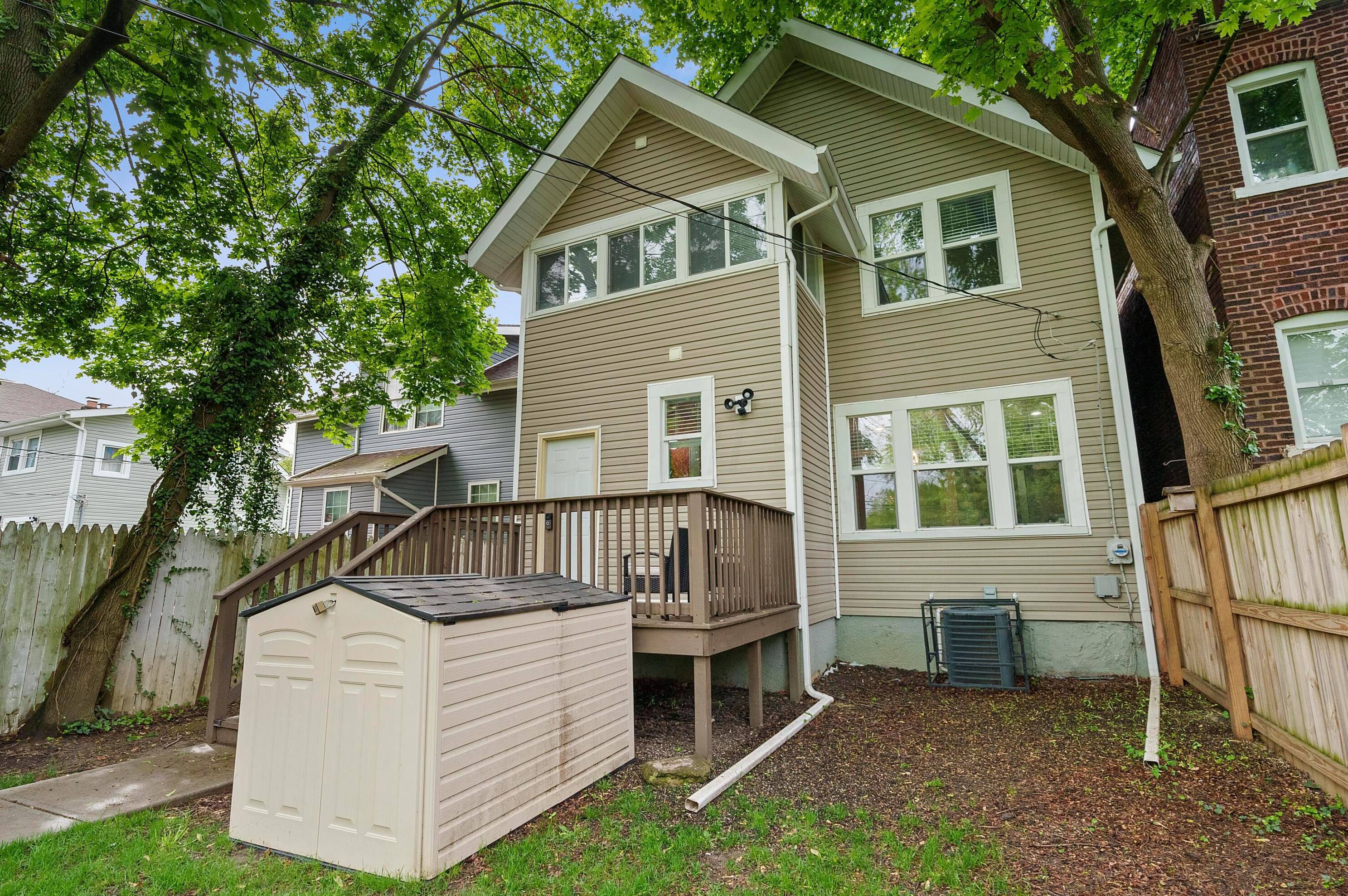 1198 Whittier St, Columbus OH 43206-3271 exterior