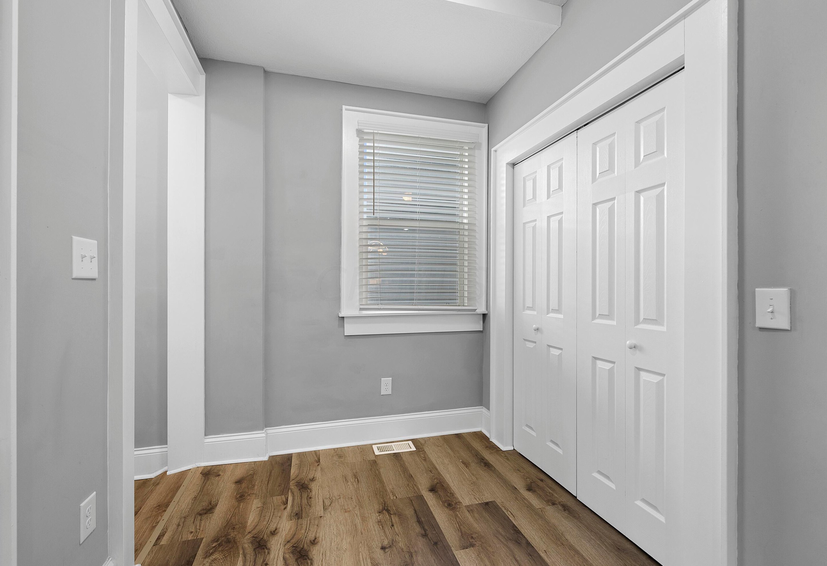 1198 Whittier St, Columbus OH 43206-3271 exterior