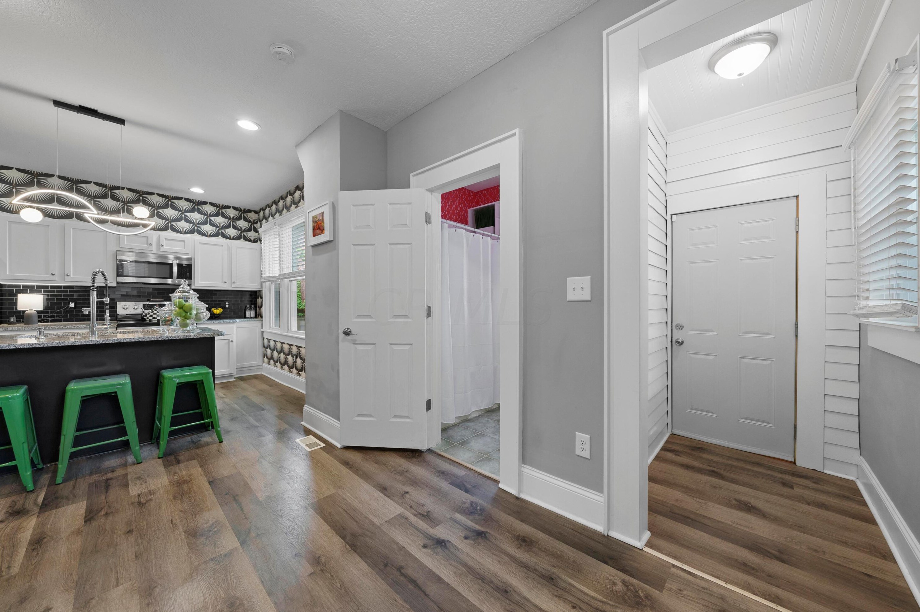 1198 Whittier St, Columbus OH 43206-3271 exterior