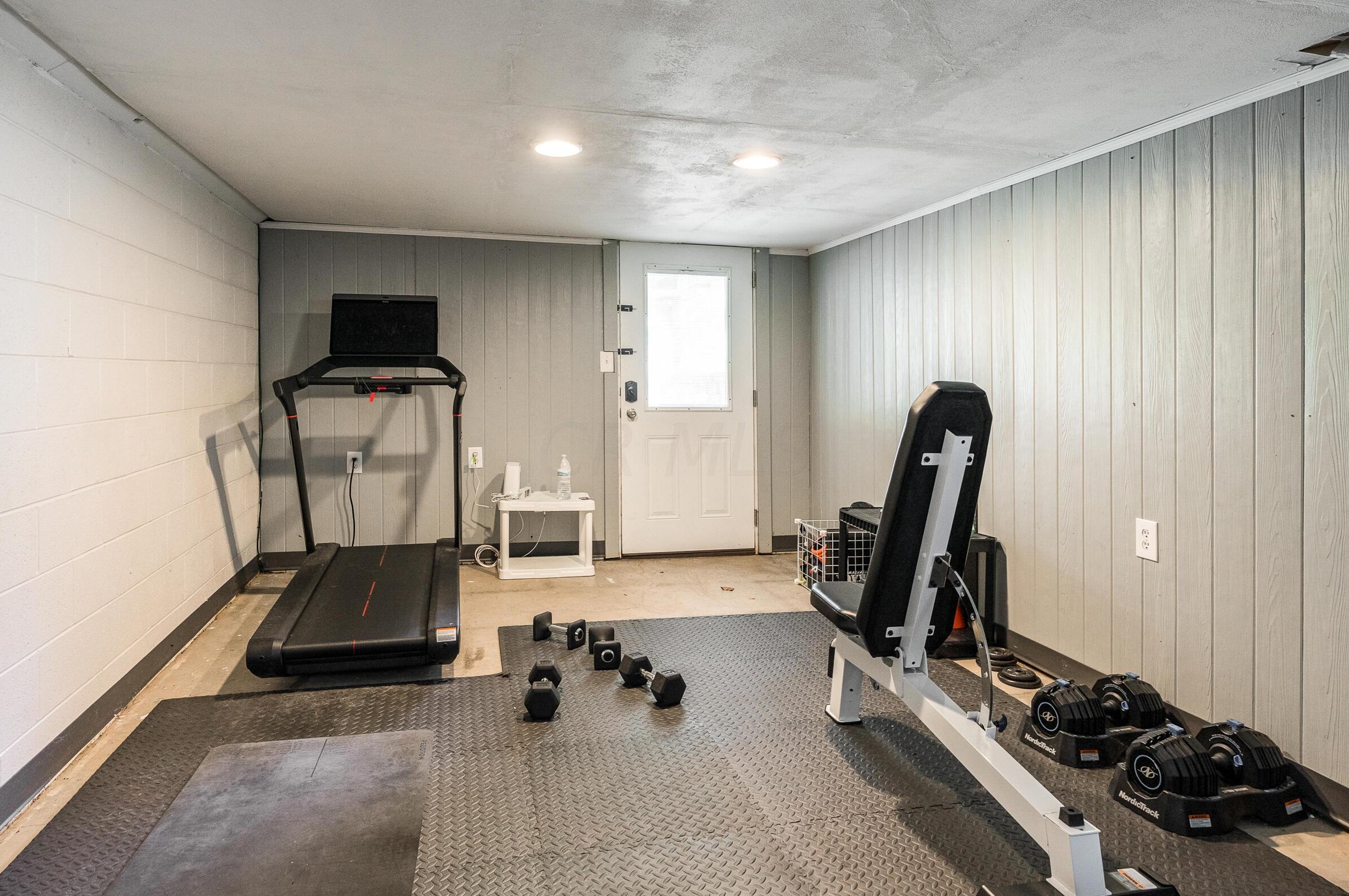 4519 Olentangy Blvd, Columbus OH  43214-2512 exterior