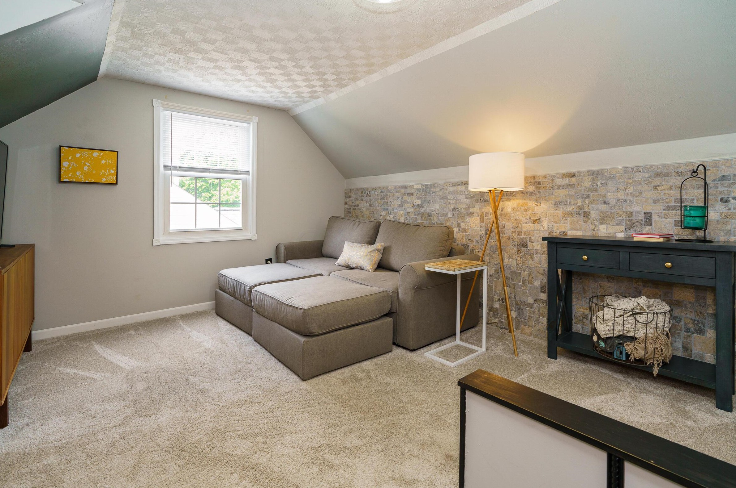 4519 Olentangy Blvd, Columbus OH  43214-2512 exterior