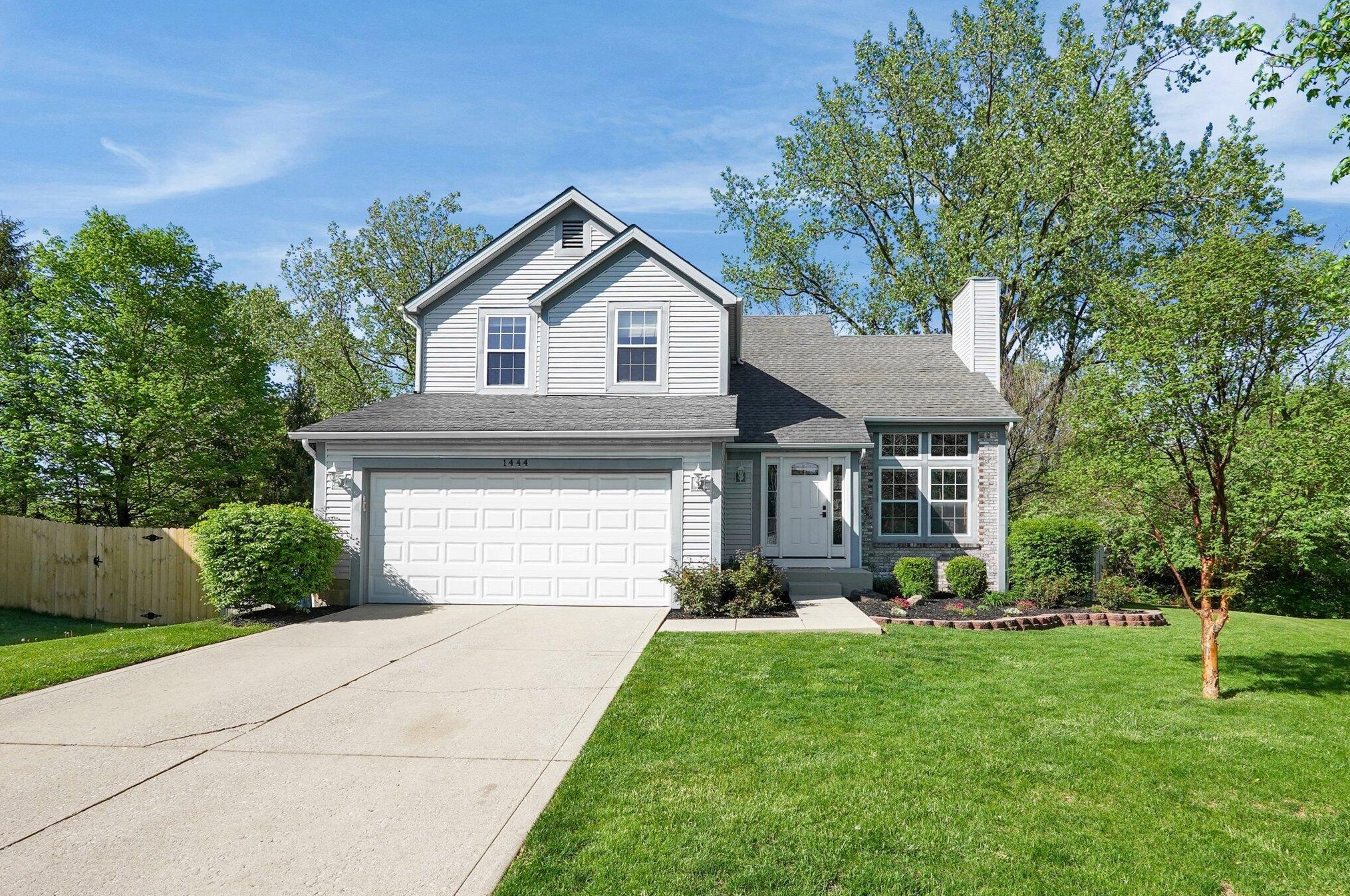 1444 Gunderson Ct, Columbus, OH 43228-7070