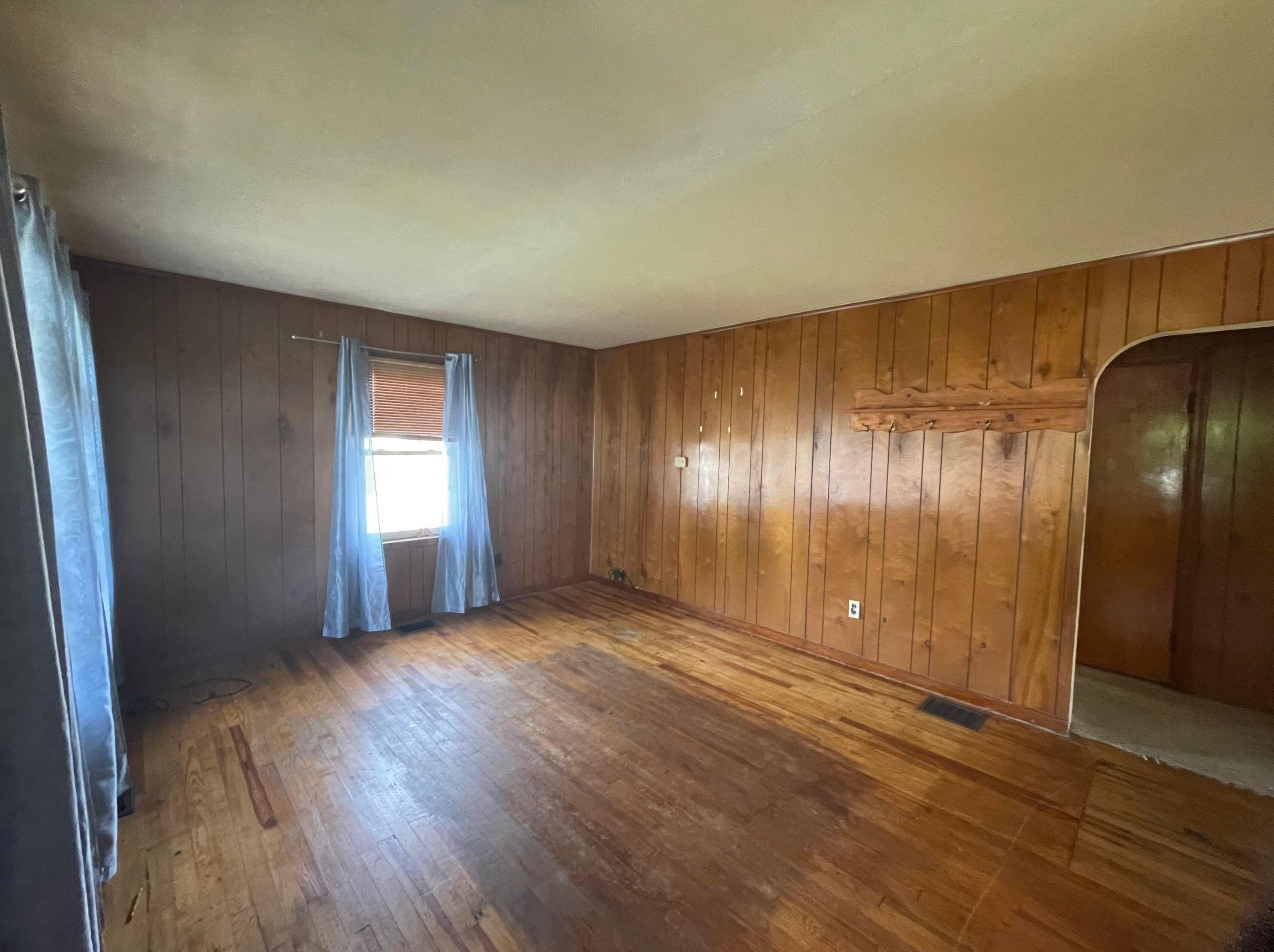 712 Elm St, Washington Ch OH  43160-2060 exterior