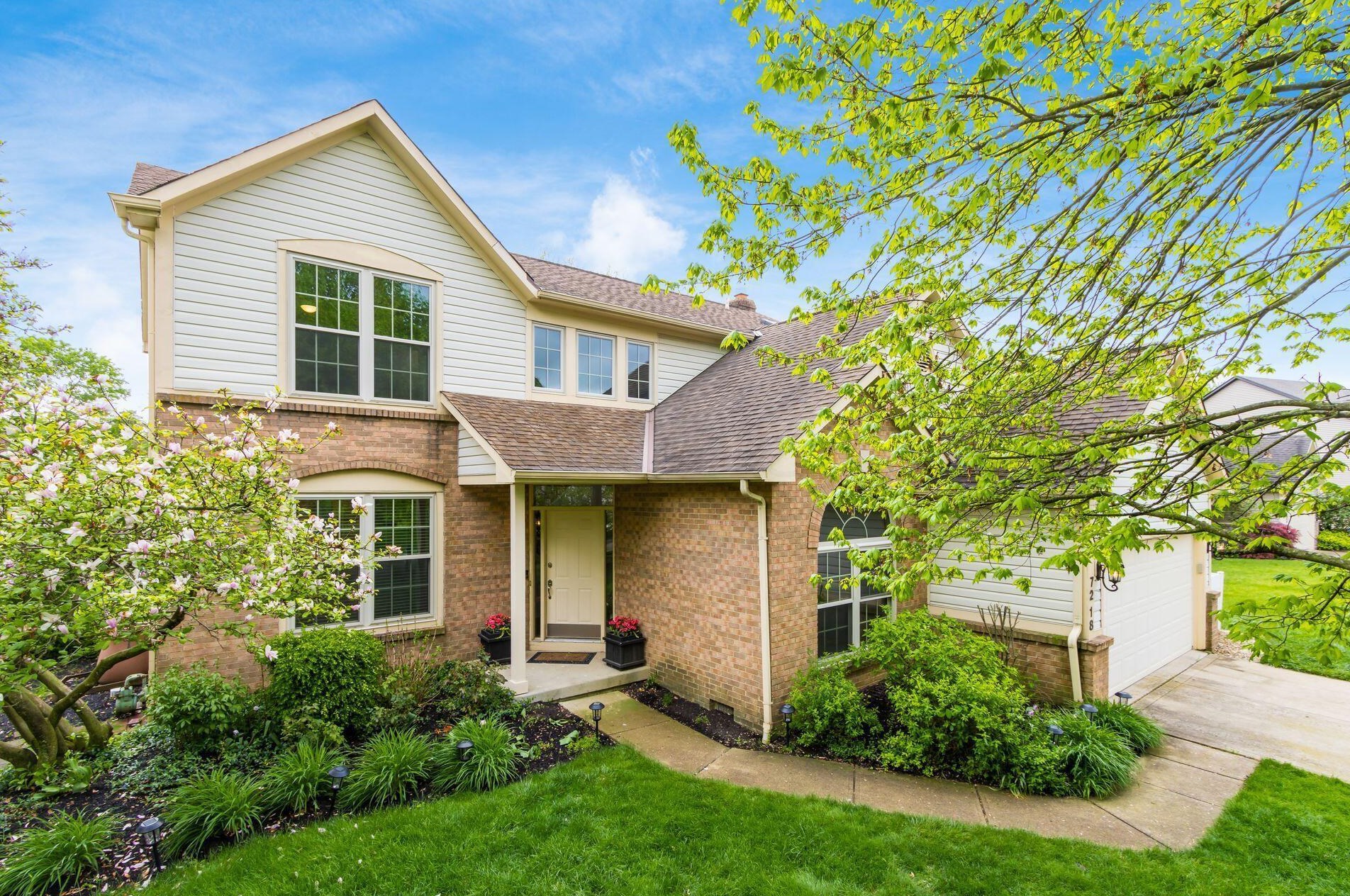7218 Innisfree Ln, Dublin, OH 43017-2630