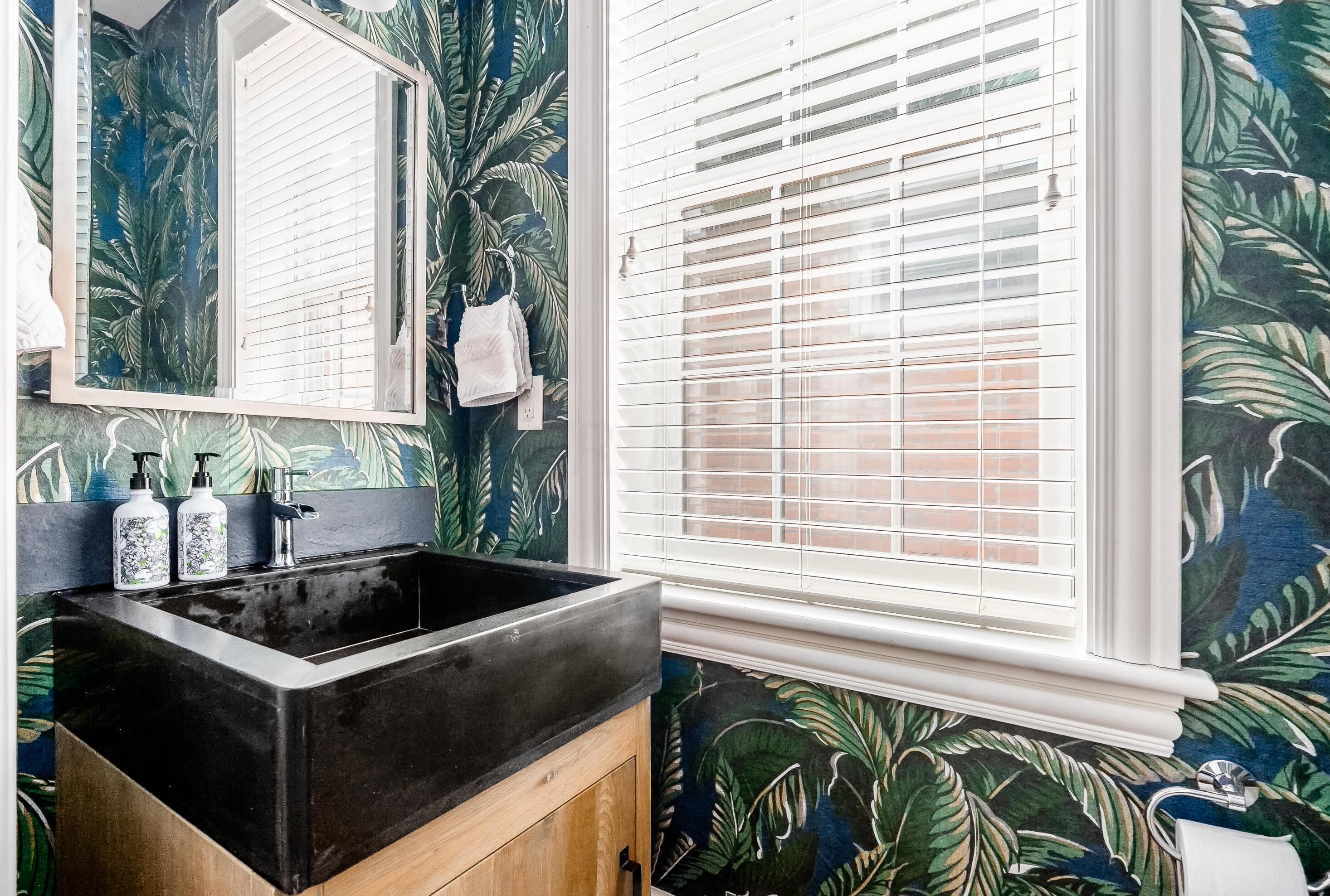 630 Mohawk St, Columbus OH  43206-1153 exterior