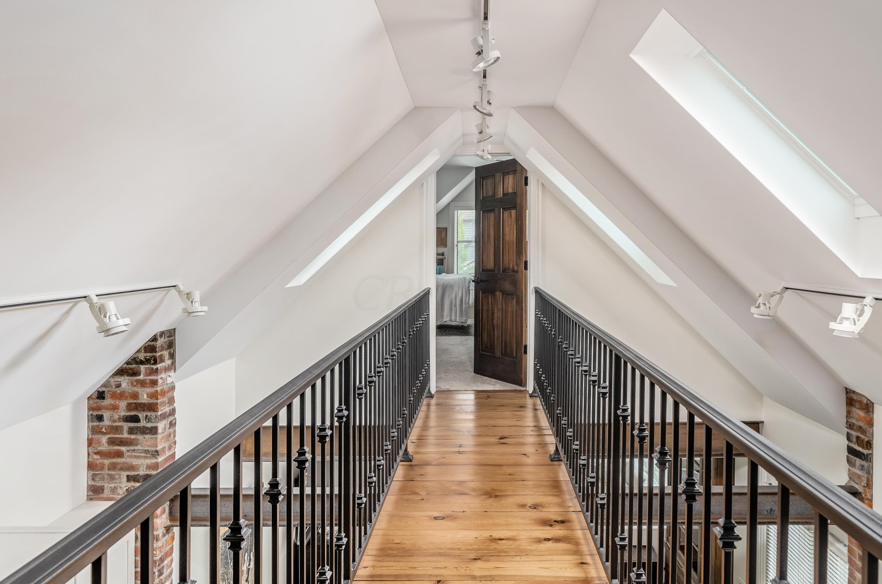 630 Mohawk St, Columbus OH  43206-1153 exterior