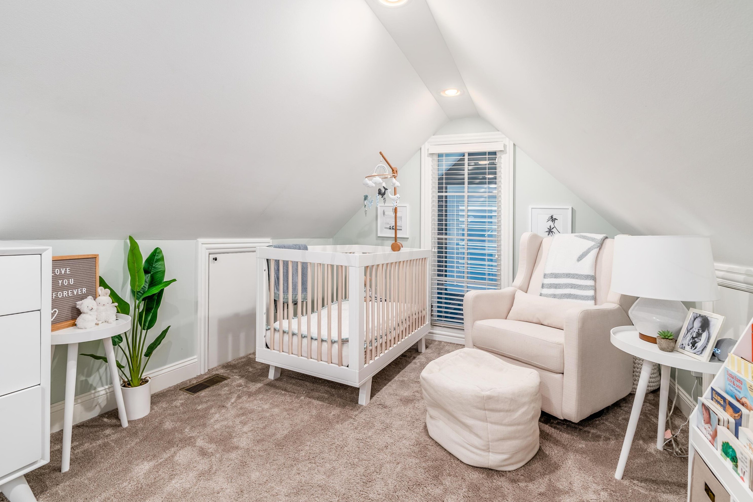 630 Mohawk St, Columbus OH  43206-1153 exterior