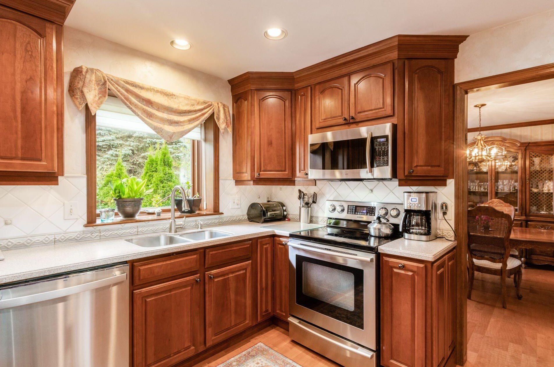 1000 Ravine Ridge Dr, Columbus OH  43085-2907 exterior