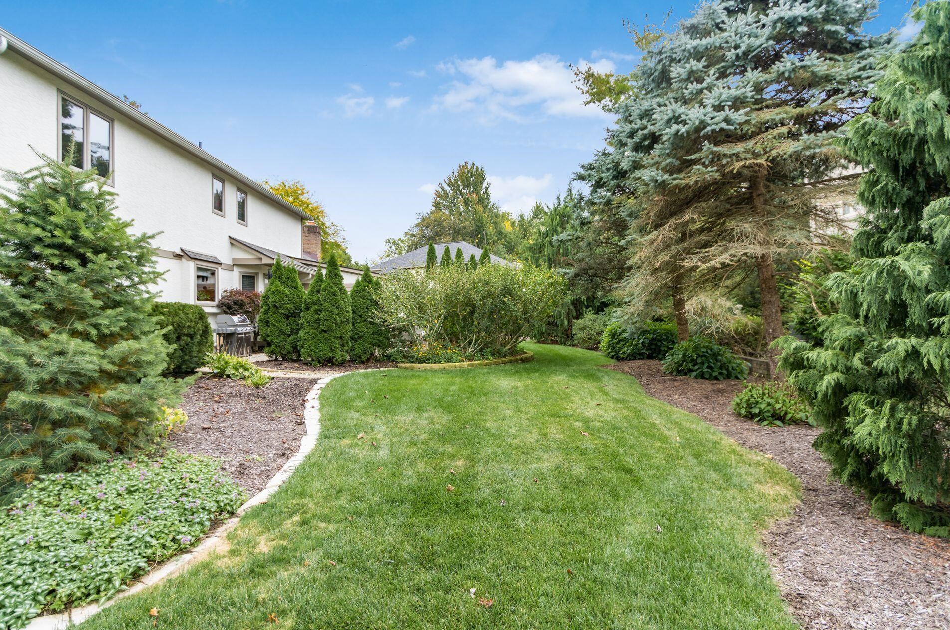 1000 Ravine Ridge Dr, Columbus OH  43085-2907 exterior