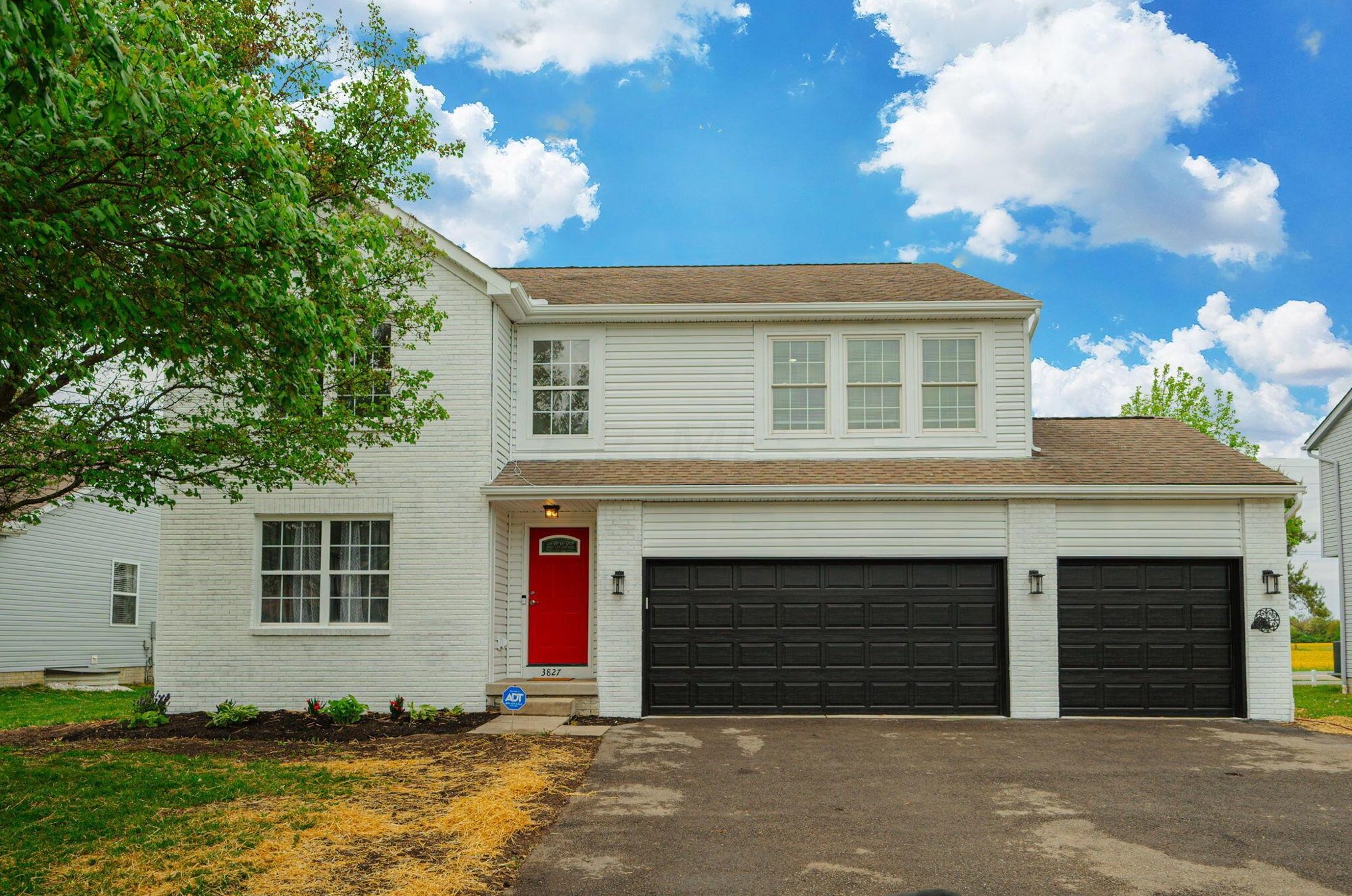 3827 Lake Lanier Dr, Darbydale, OH 43123