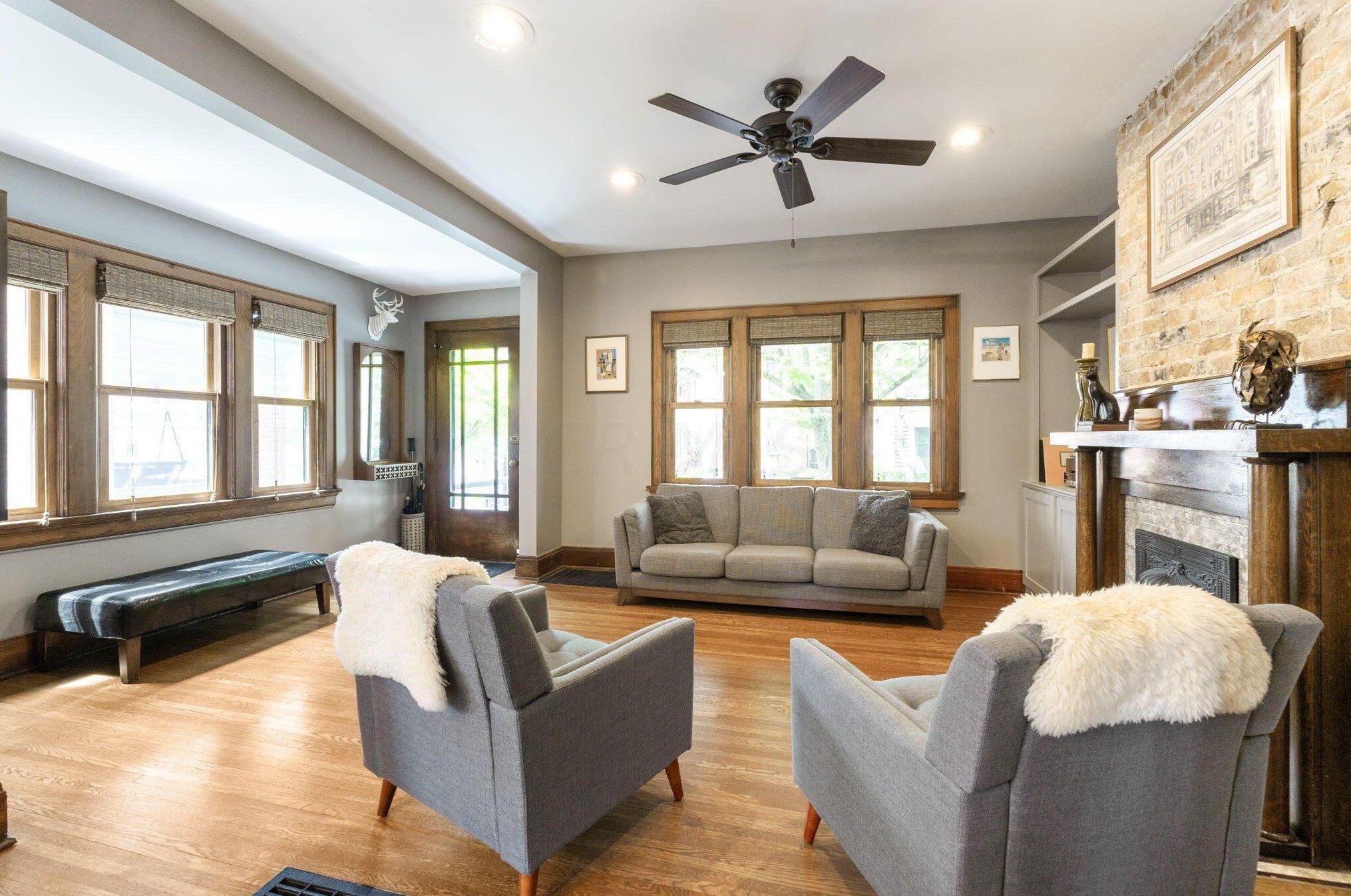 894 Bruck St, Columbus OH  43206-2312 exterior