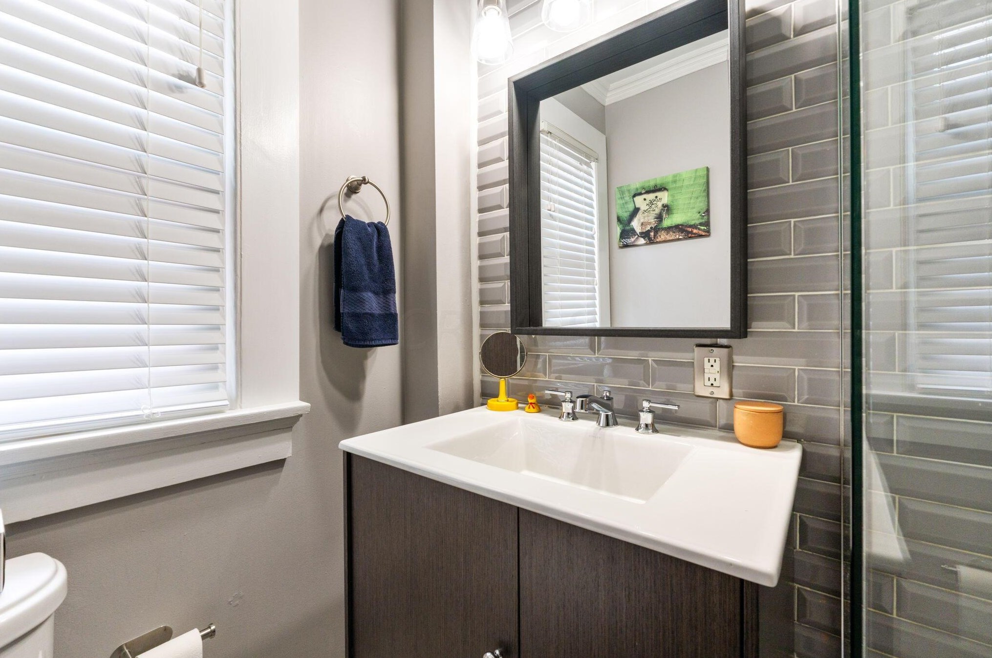 894 Bruck St, Columbus OH  43206-2312 exterior