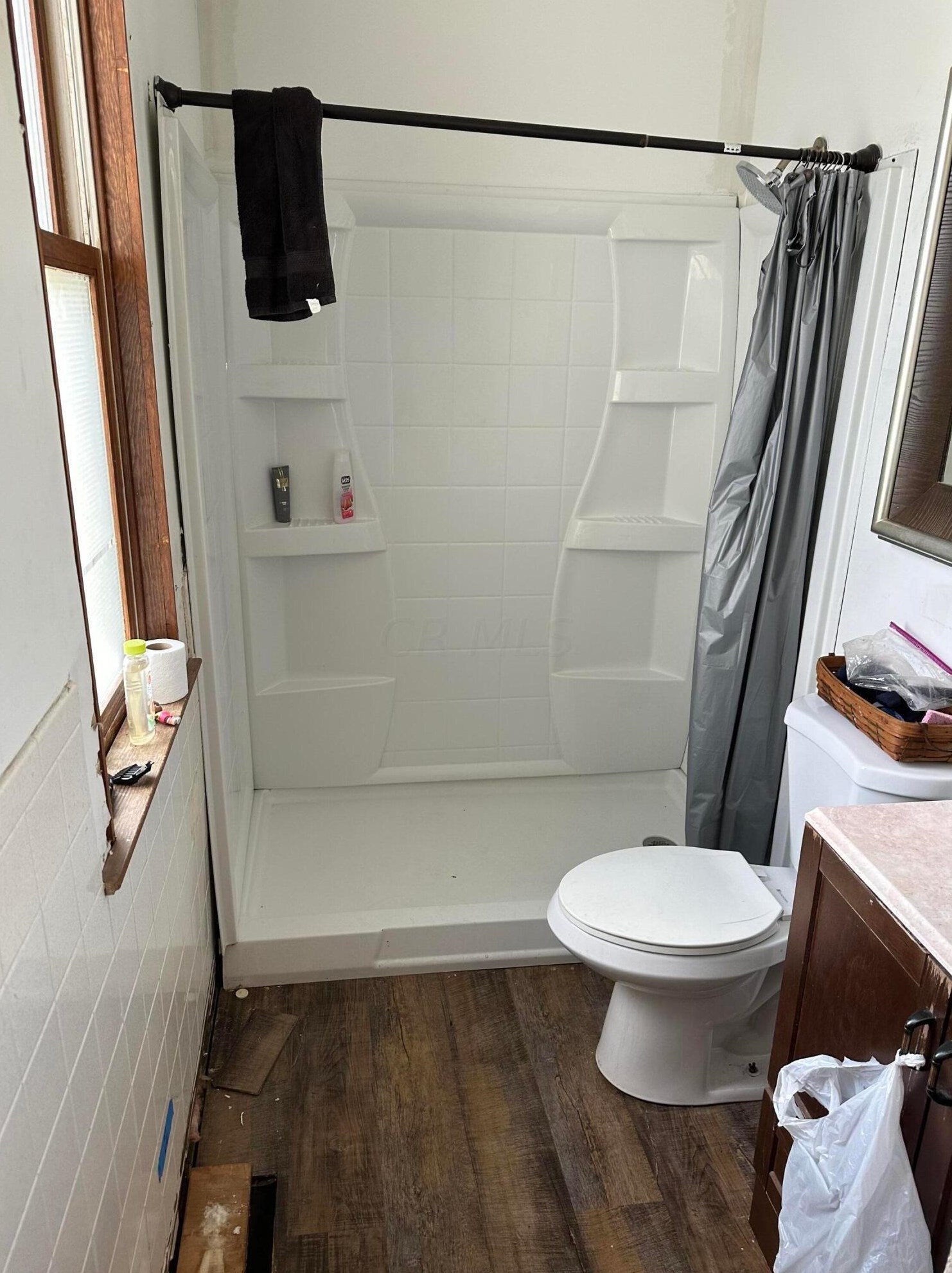 865 Old Leonard Ave, Columbus OH 43219-2509 exterior