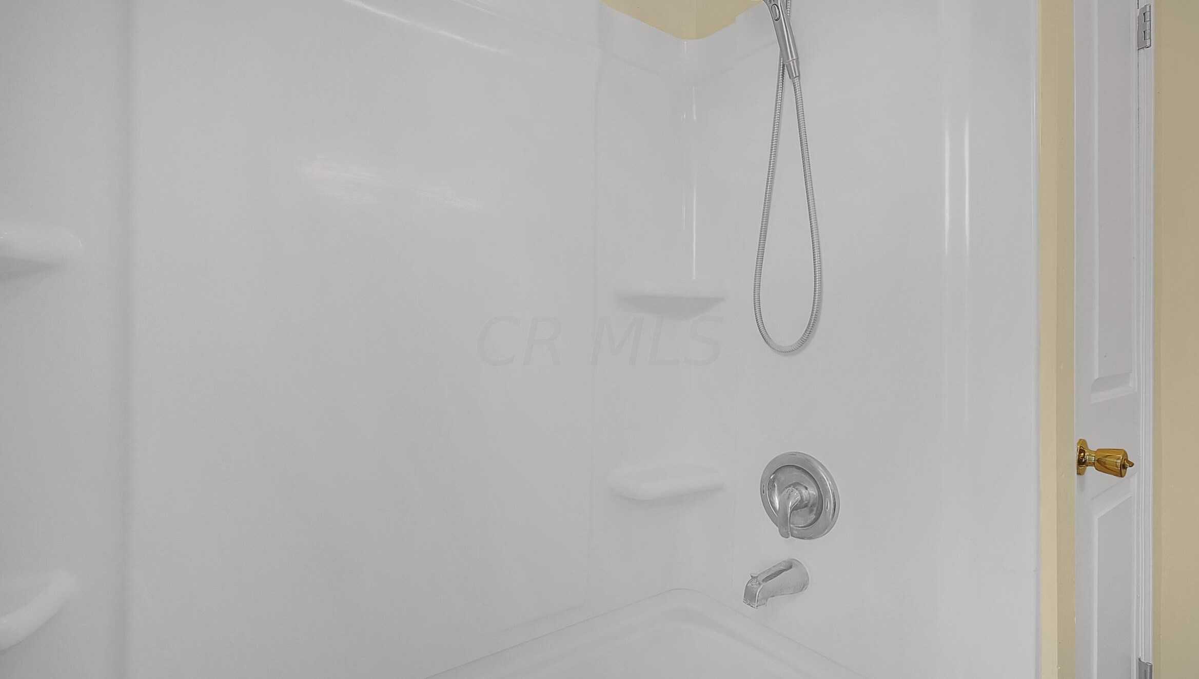 2419 Melrose Ave, Columbus OH 43224-2446 exterior