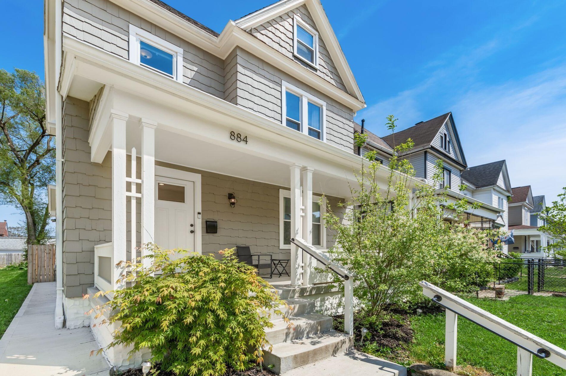 884 Ellsworth Ave, Columbus OH  43206-1708 exterior