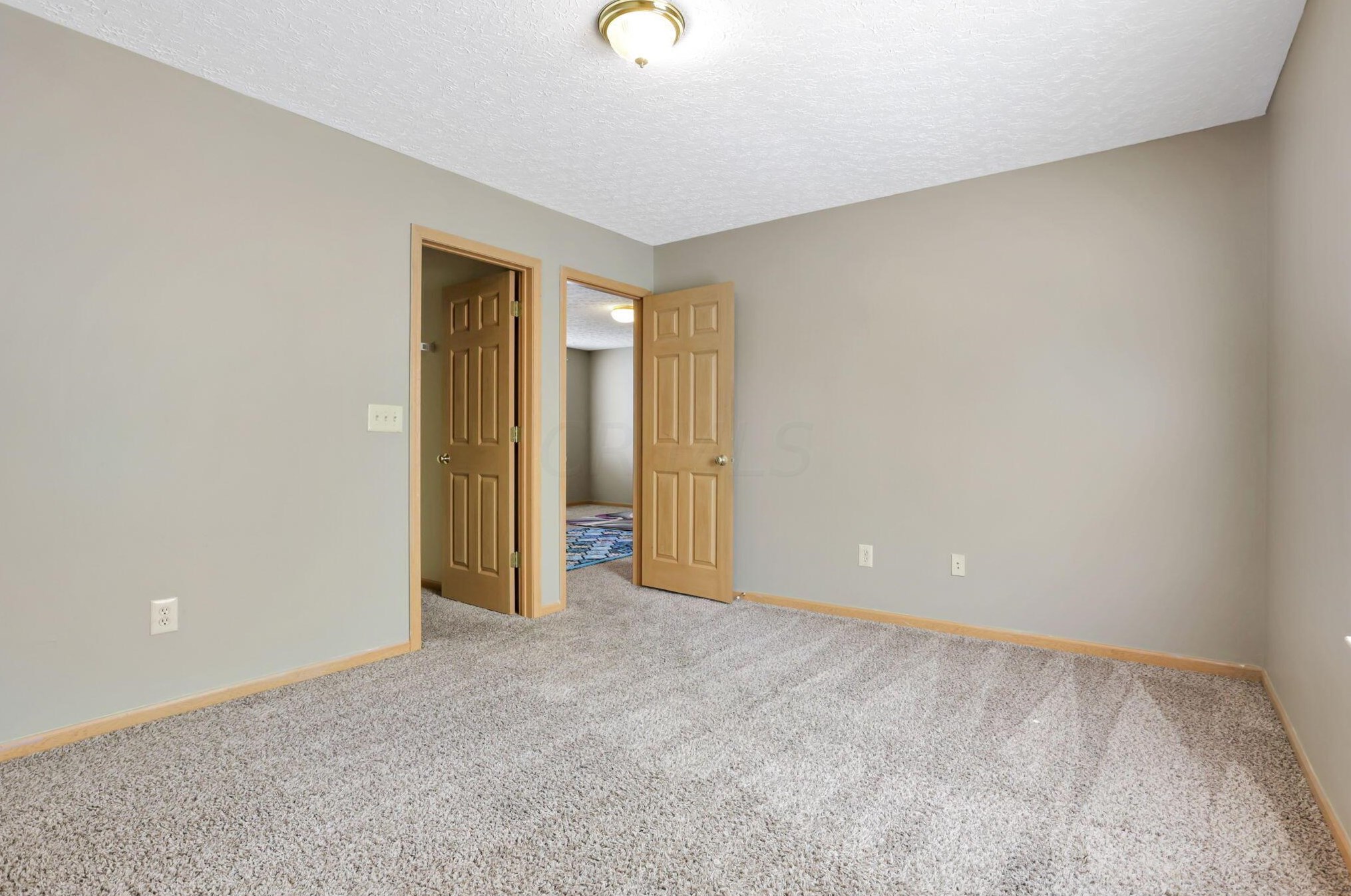 2737 Northwold Rd, Columbus OH 43231-5990 exterior