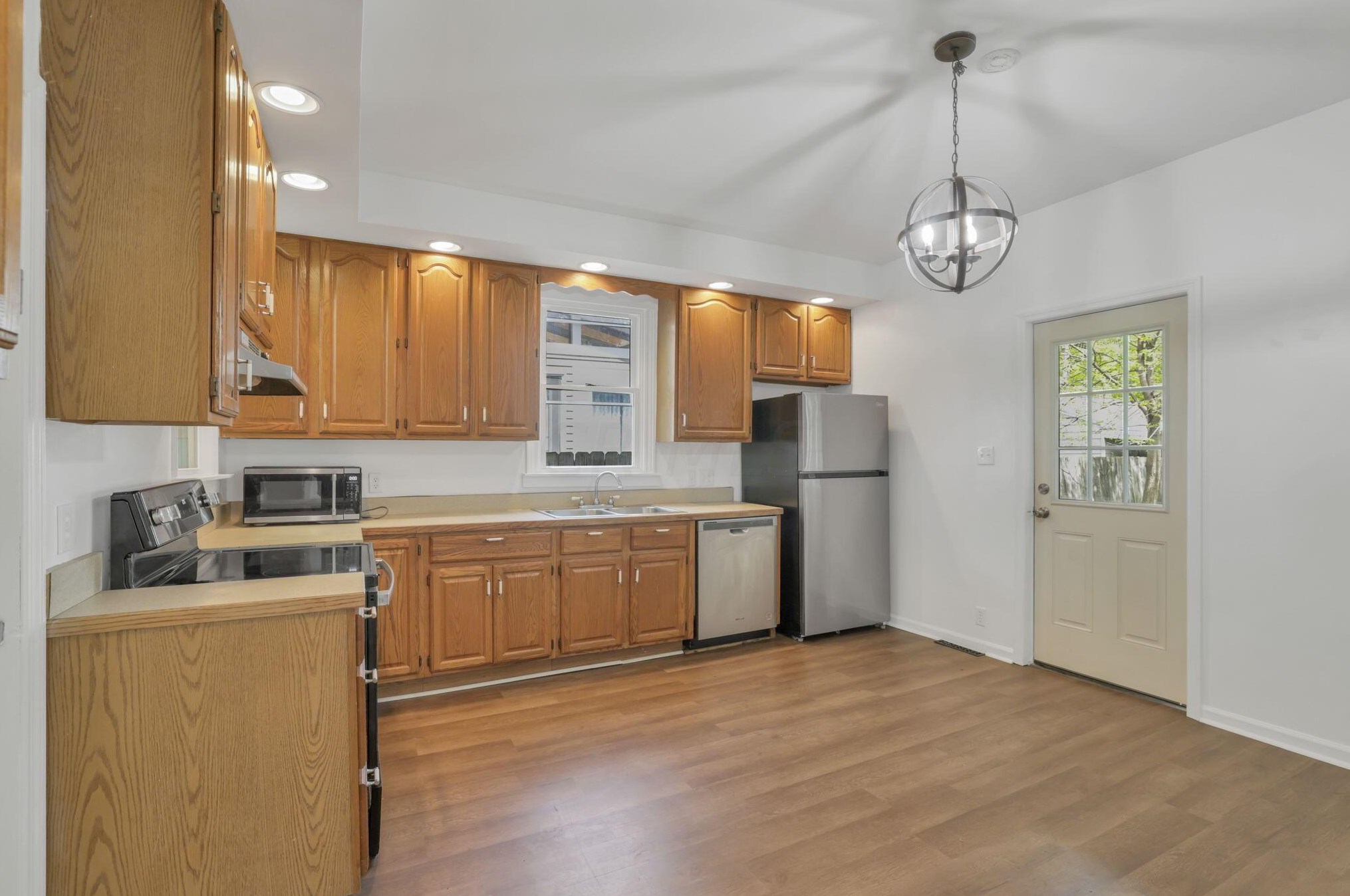 612 Oakwood Ave, Lancaster OH  43130-3216 exterior