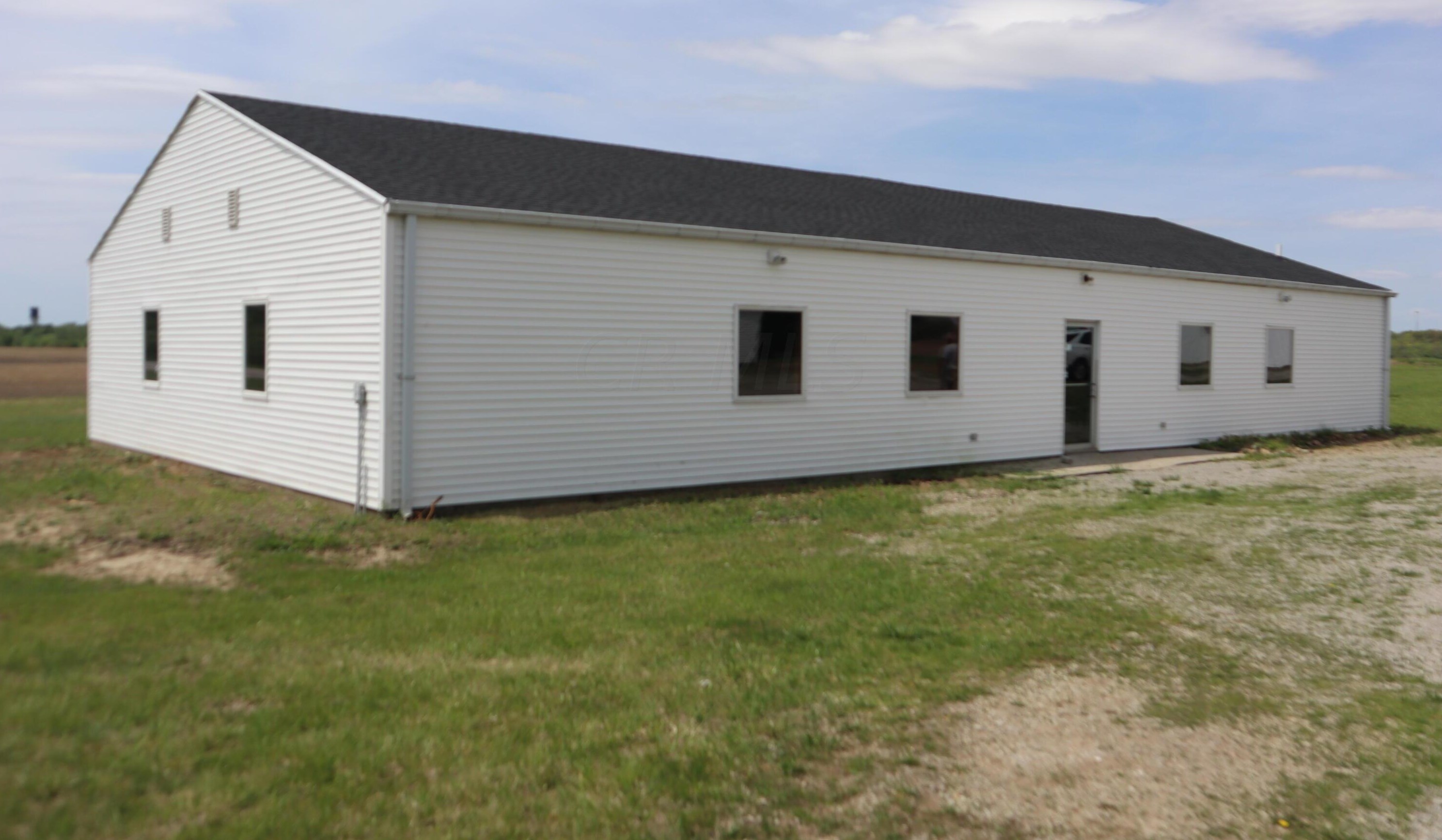 15216 Us Highway 22, New Holland, OH 43145-9726