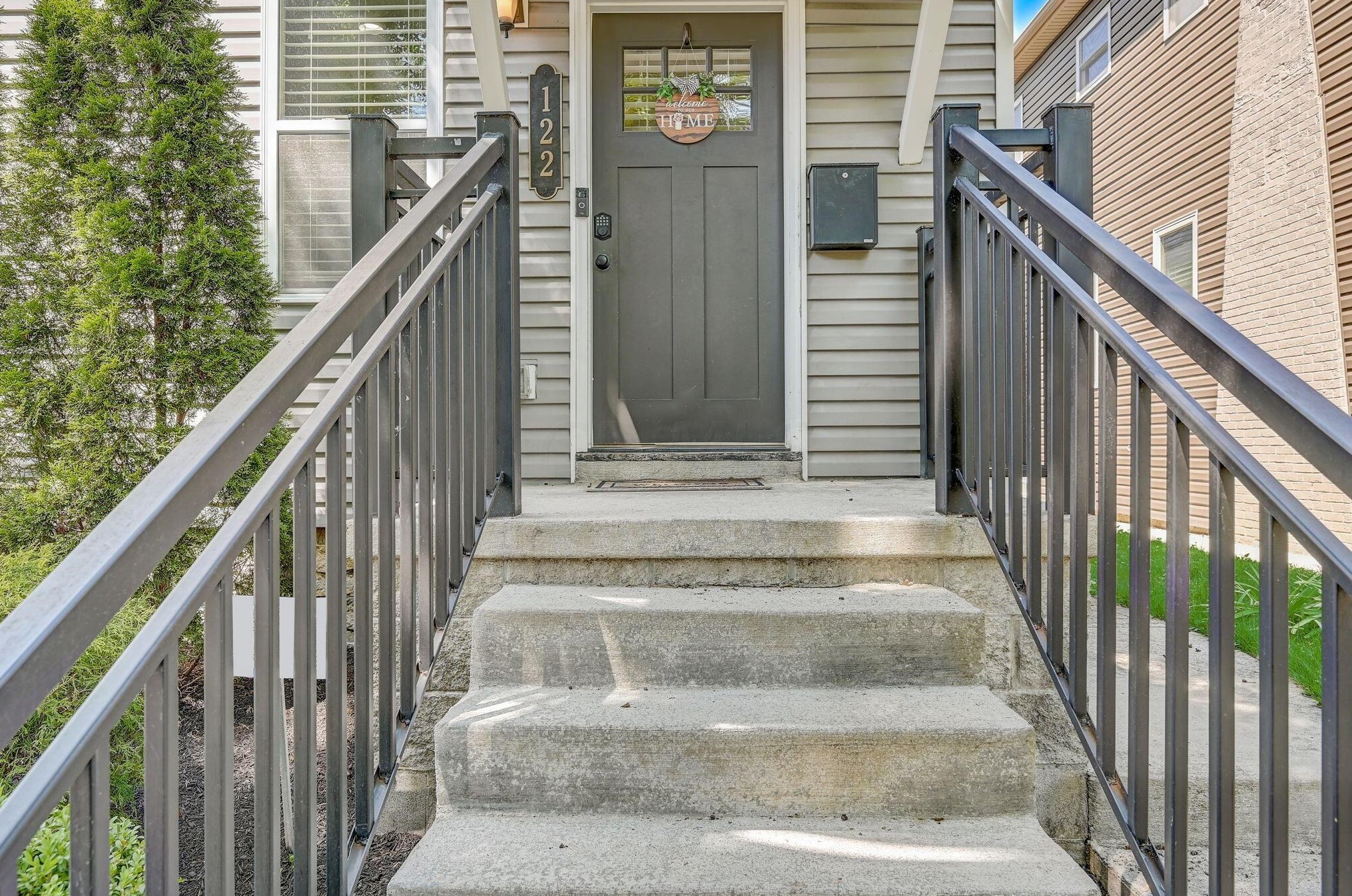 122 Gates St, Columbus OH  43206-3623 exterior