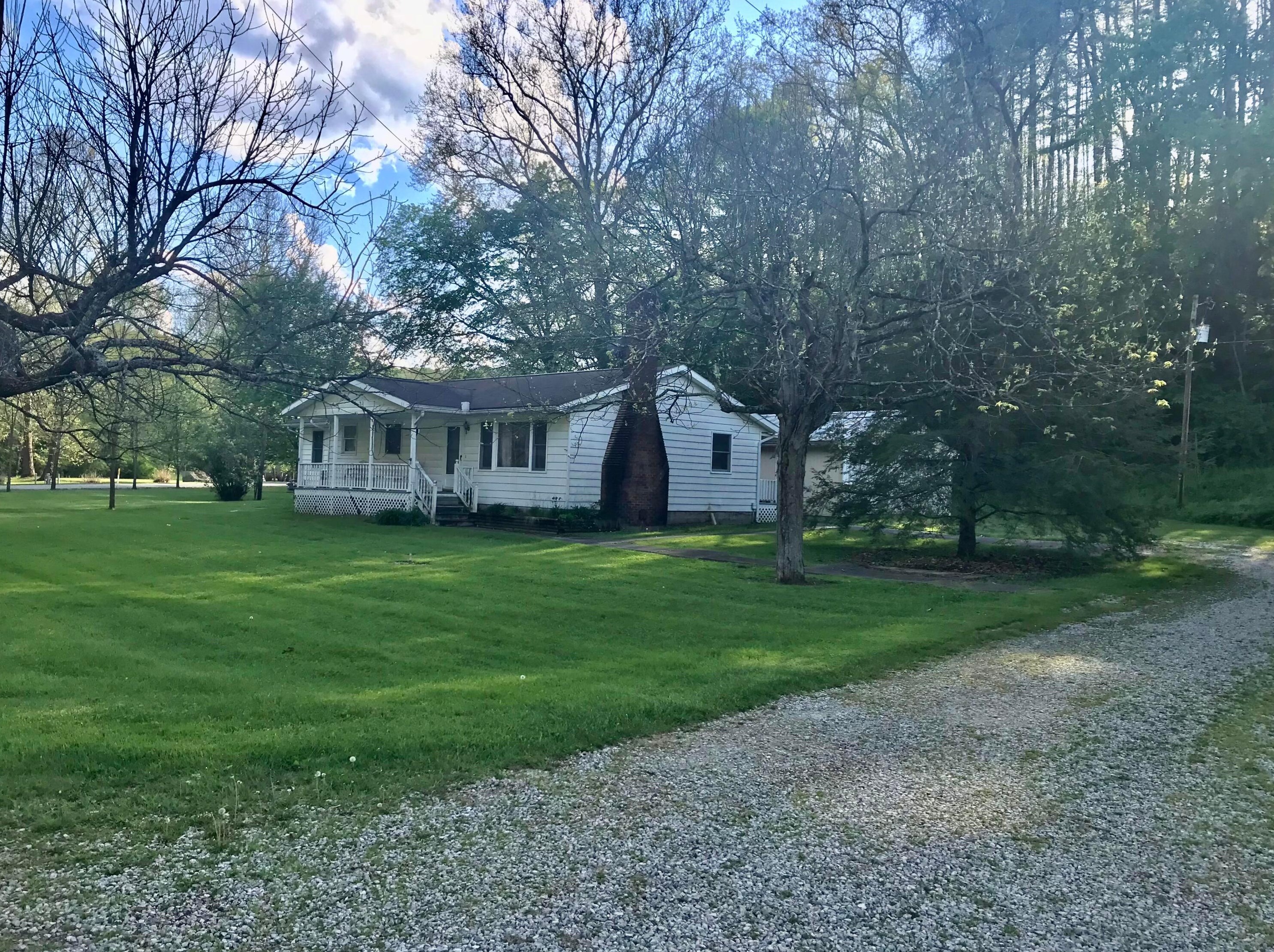 8875 Main Se St, Corning, OH 43730