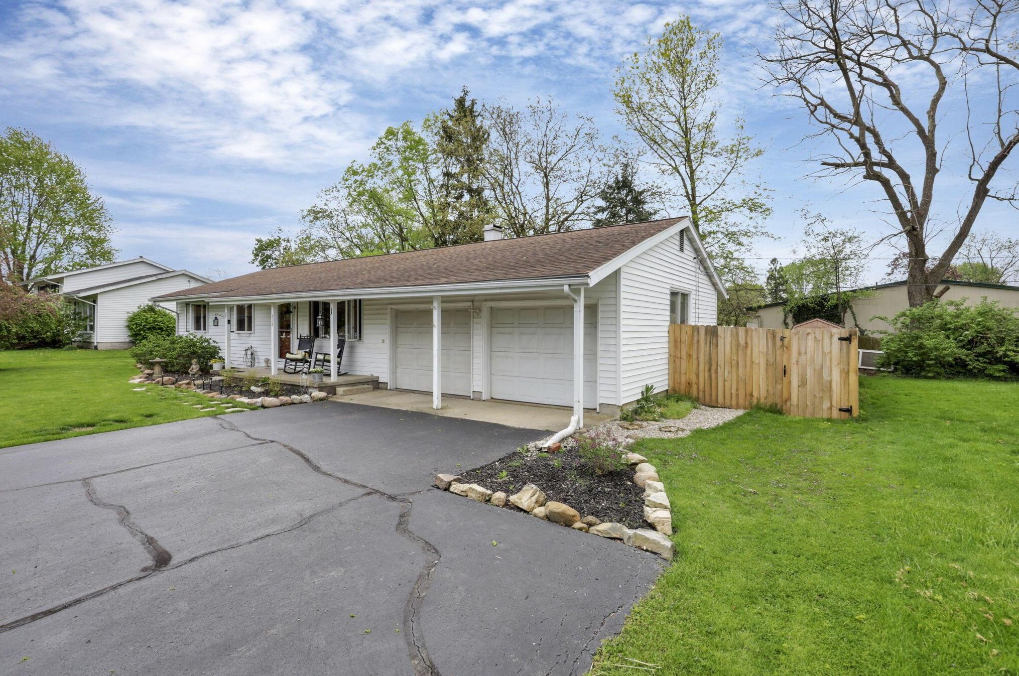 319 Arch Dr, Bucyrus, OH 44820