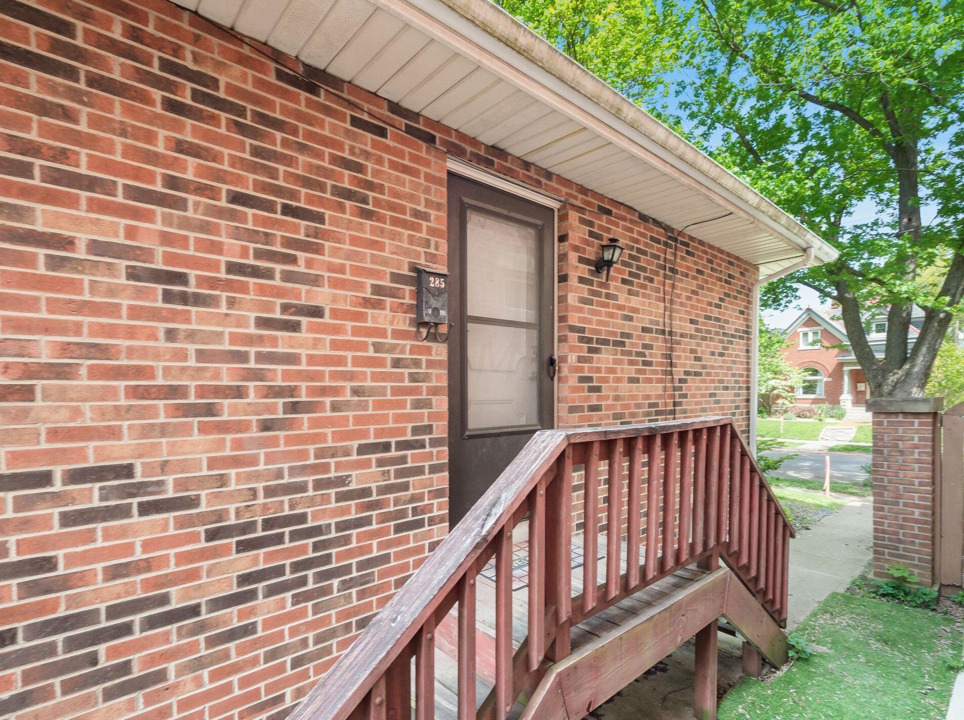 285-287 E Deshler Ave, Columbus, OH 43206