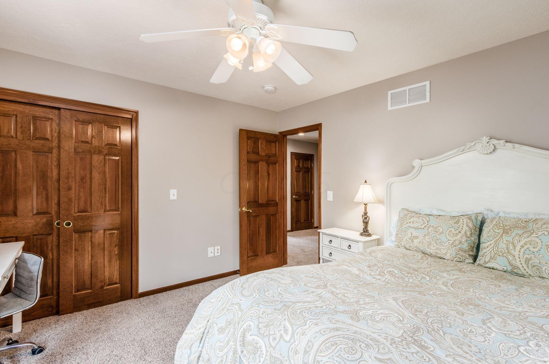 5220 Somerset Ave, Westerville OH  43082-8475 exterior