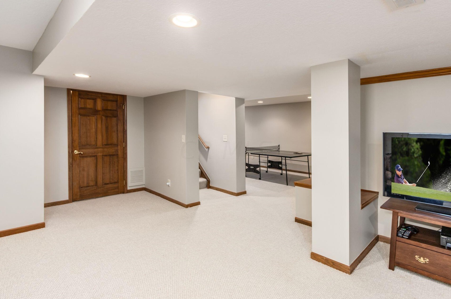 5220 Somerset Ave, Westerville OH  43082-8475 exterior