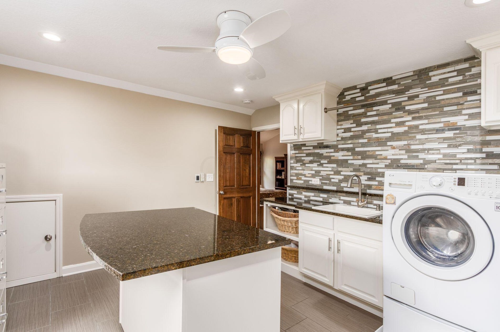 5220 Somerset Ave, Westerville OH  43082-8475 exterior