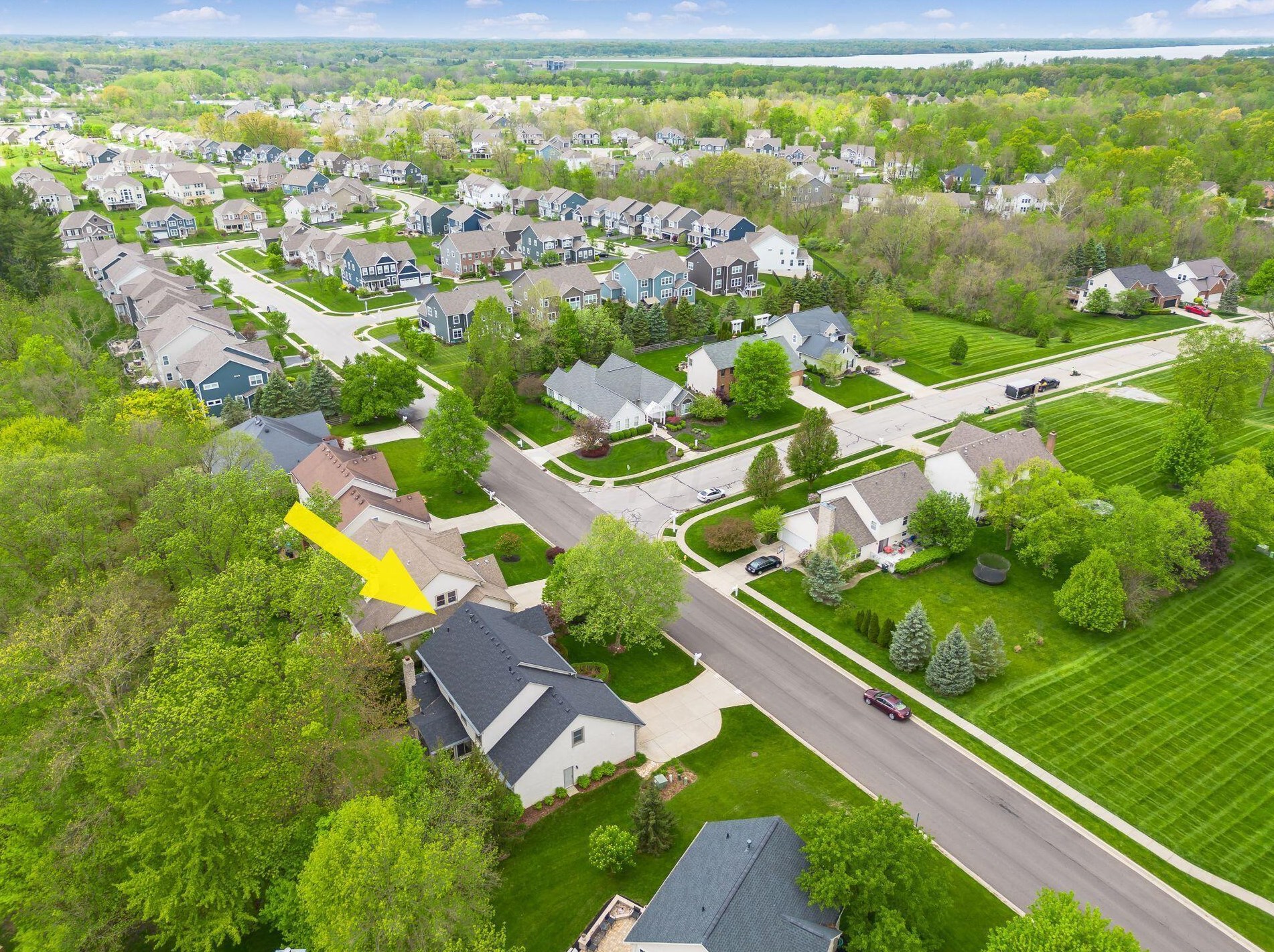 5220 Somerset Ave, Westerville OH  43082-8475 exterior