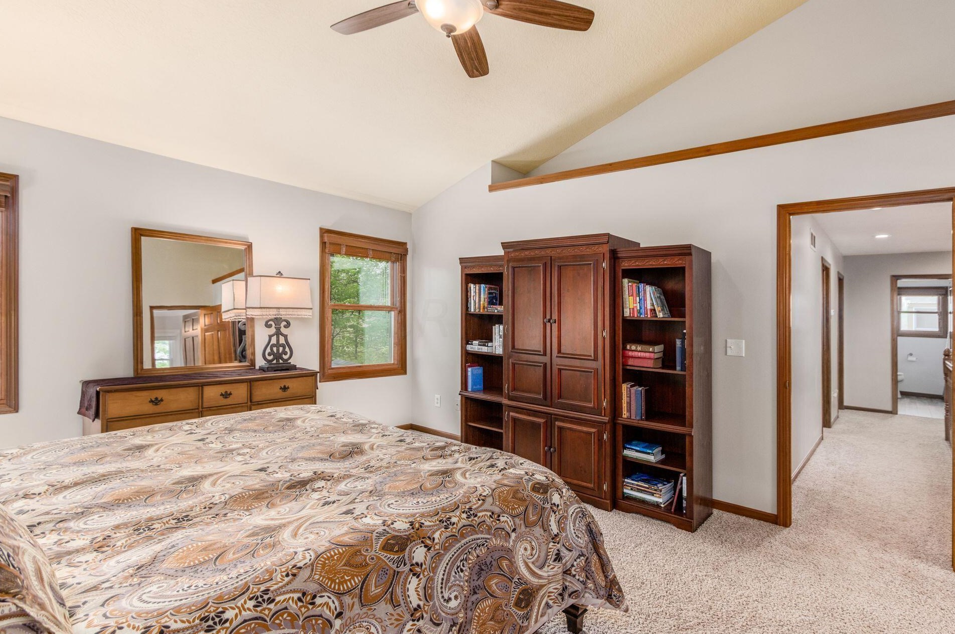 5220 Somerset Ave, Westerville OH  43082-8475 exterior