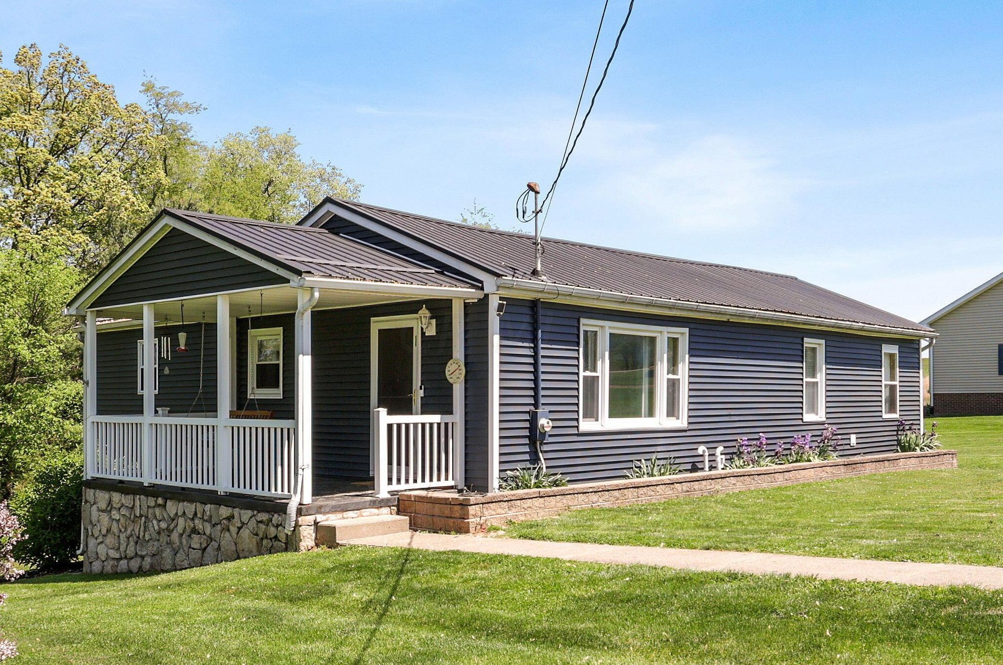 2335 Wayne Ridge Rd, Zanesville, OH 43701