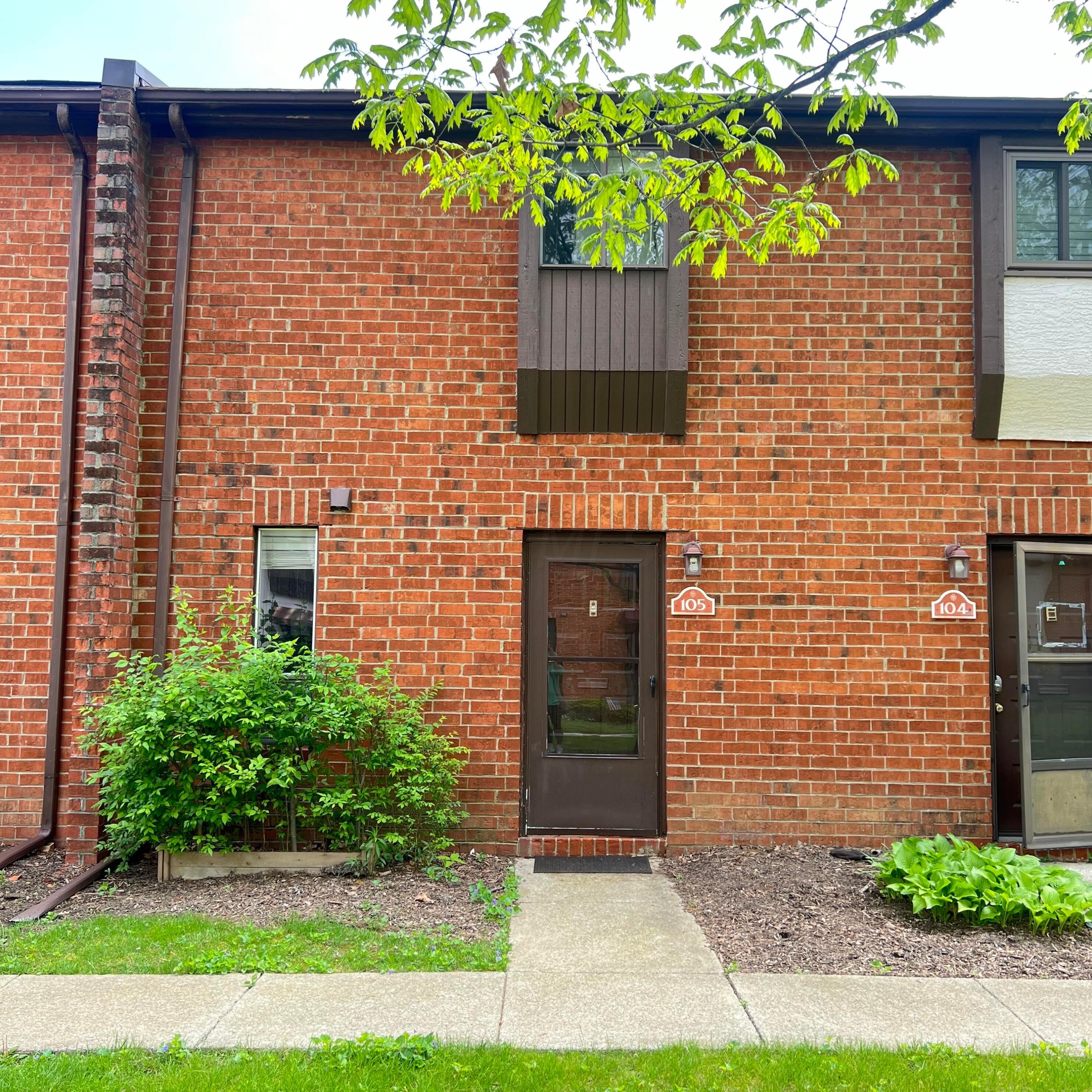 105 Lancelot Ln, Westerville, OH 43081