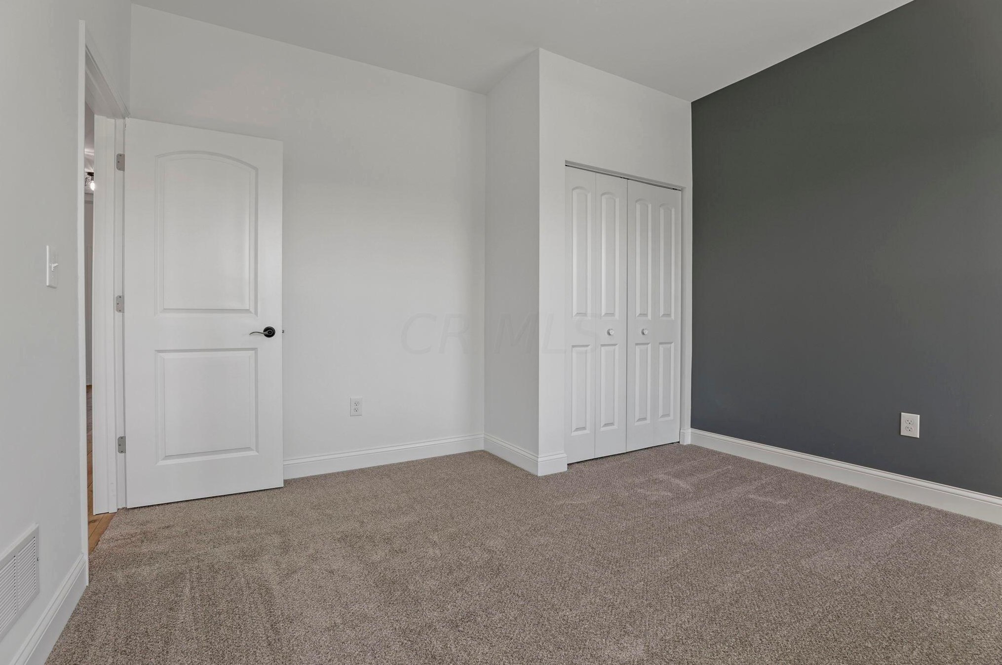 646 Stewart Ave, Columbus OH  43206-2974 exterior