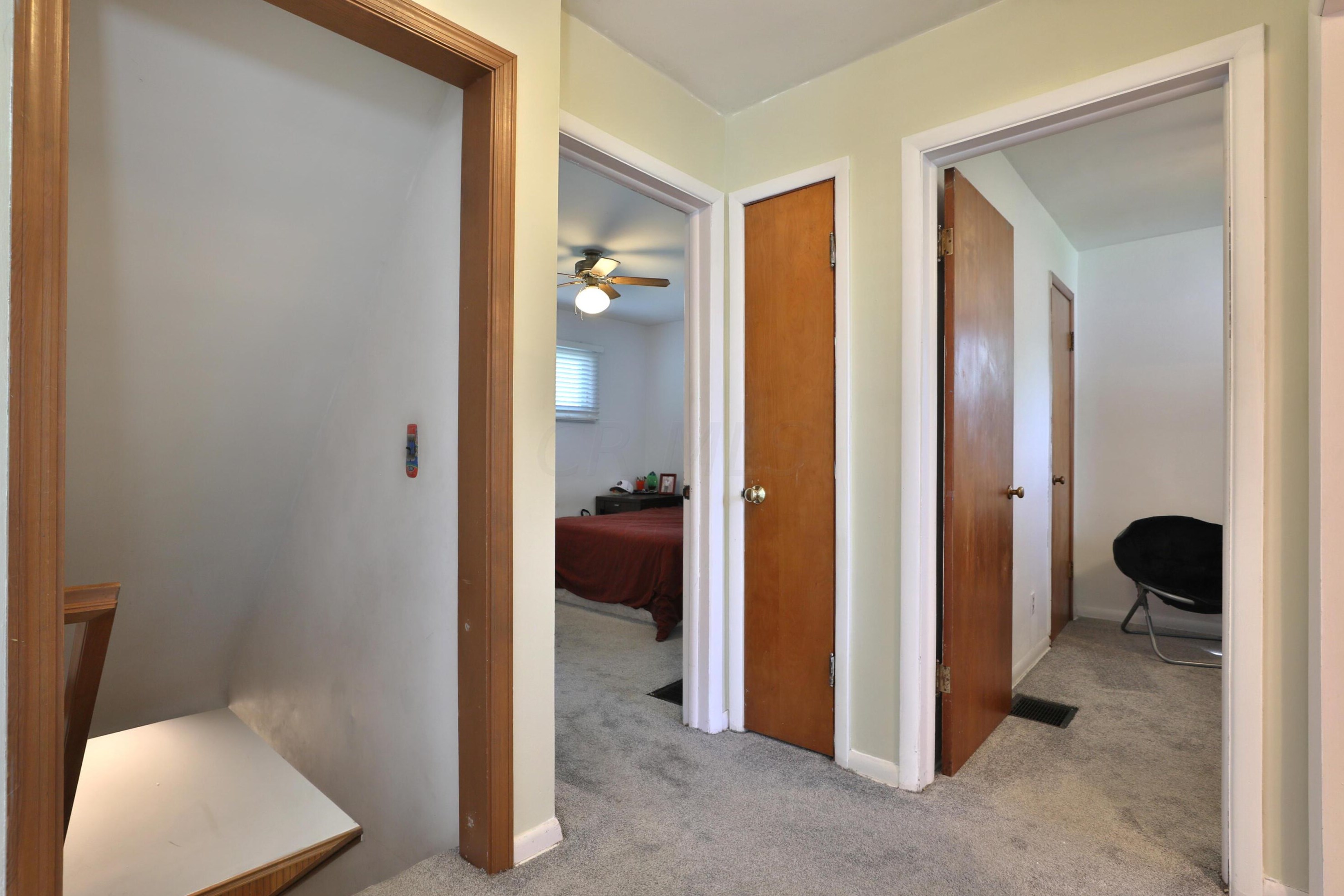 2211 Edgevale Rd, Columbus OH 43221-1109 exterior