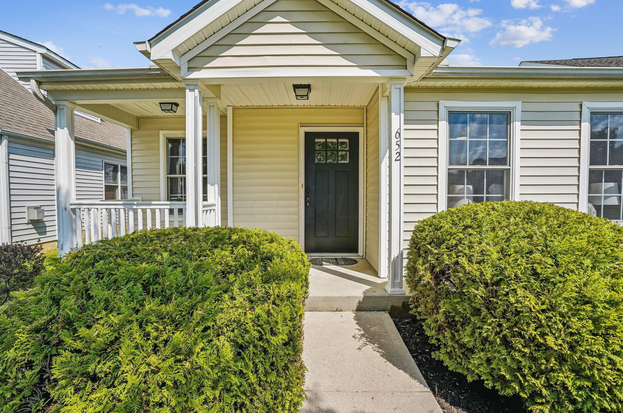 652 Penn St, Galloway, OH 43119-8003