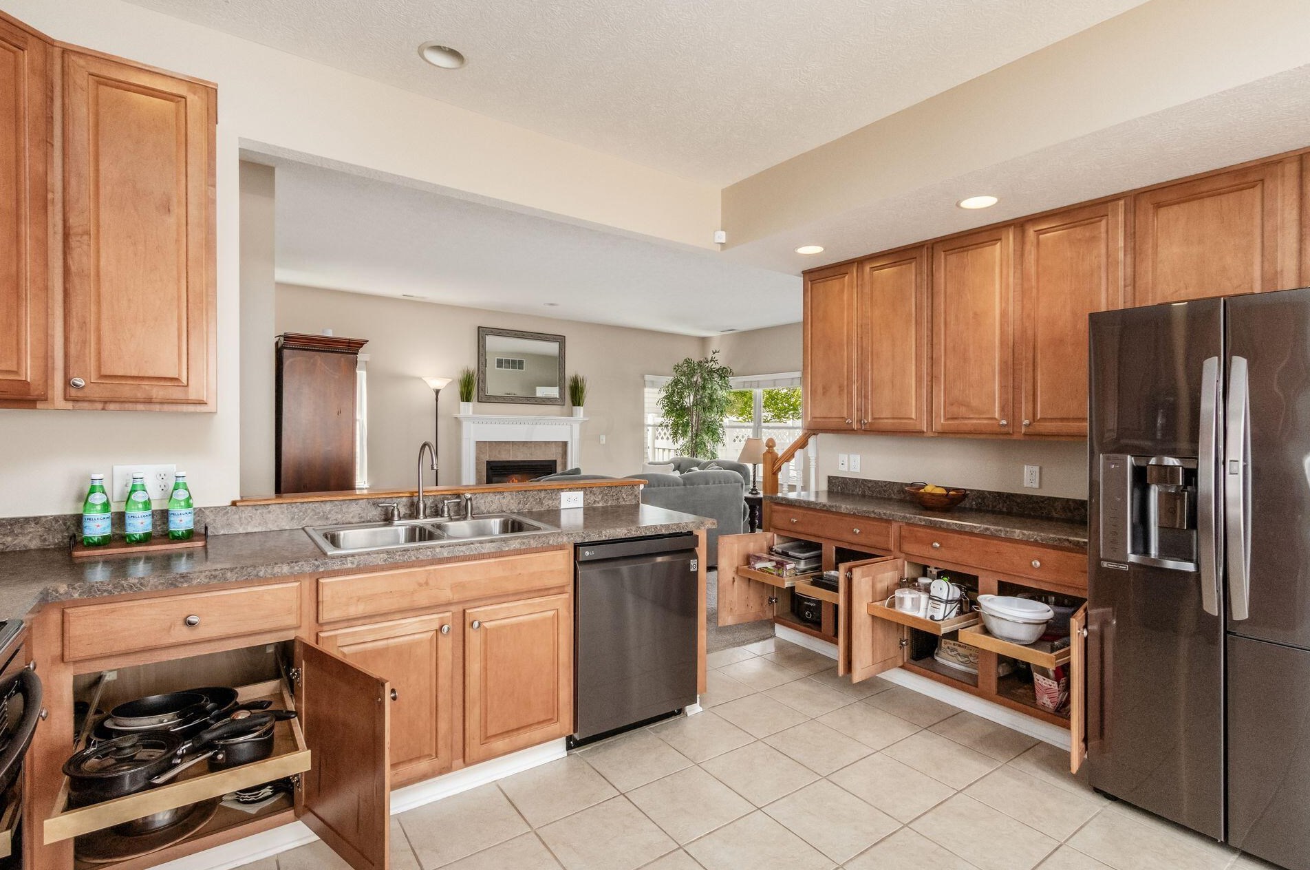 5959 Course Dr, Westerville OH  43081-8071 exterior