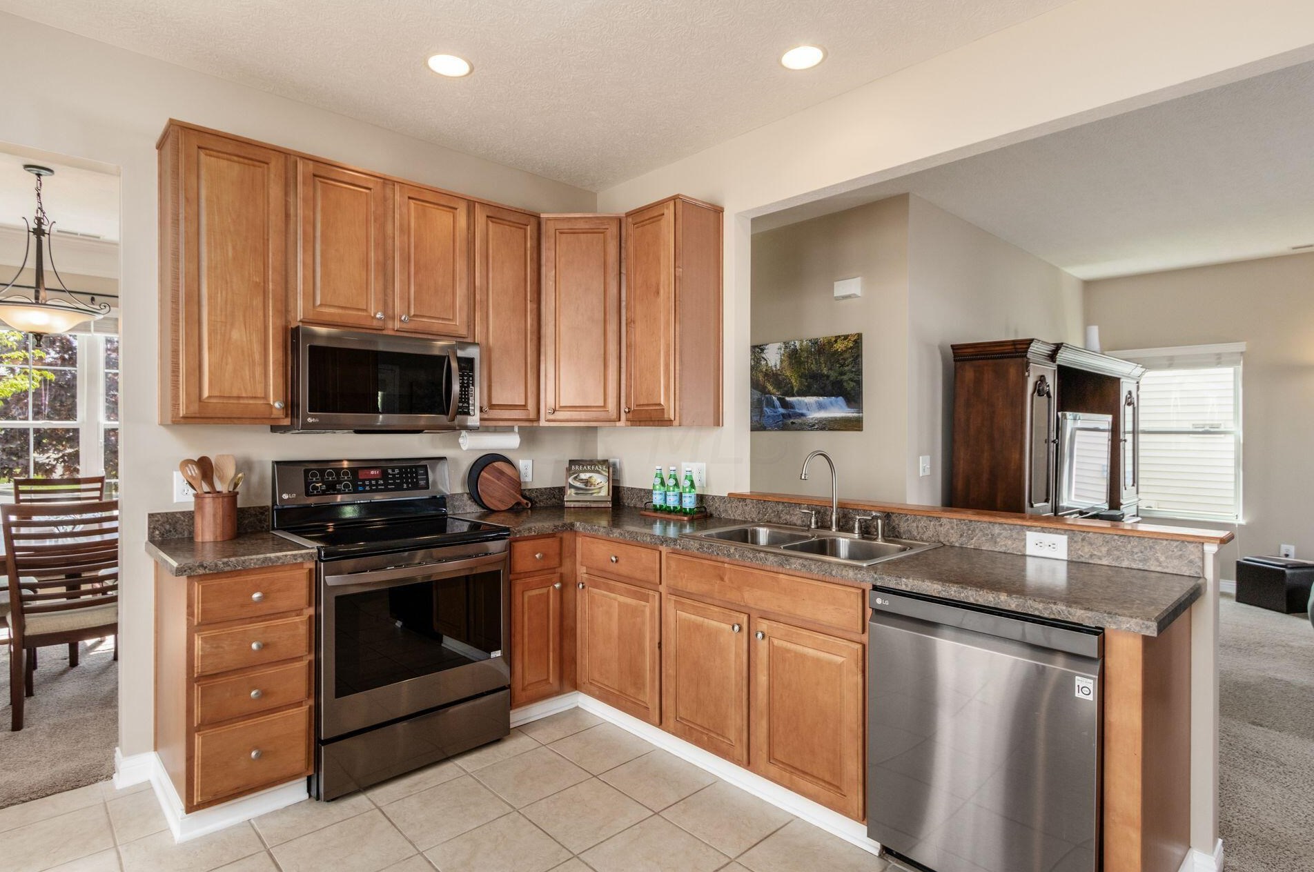 5959 Course Dr, Westerville OH  43081-8071 exterior