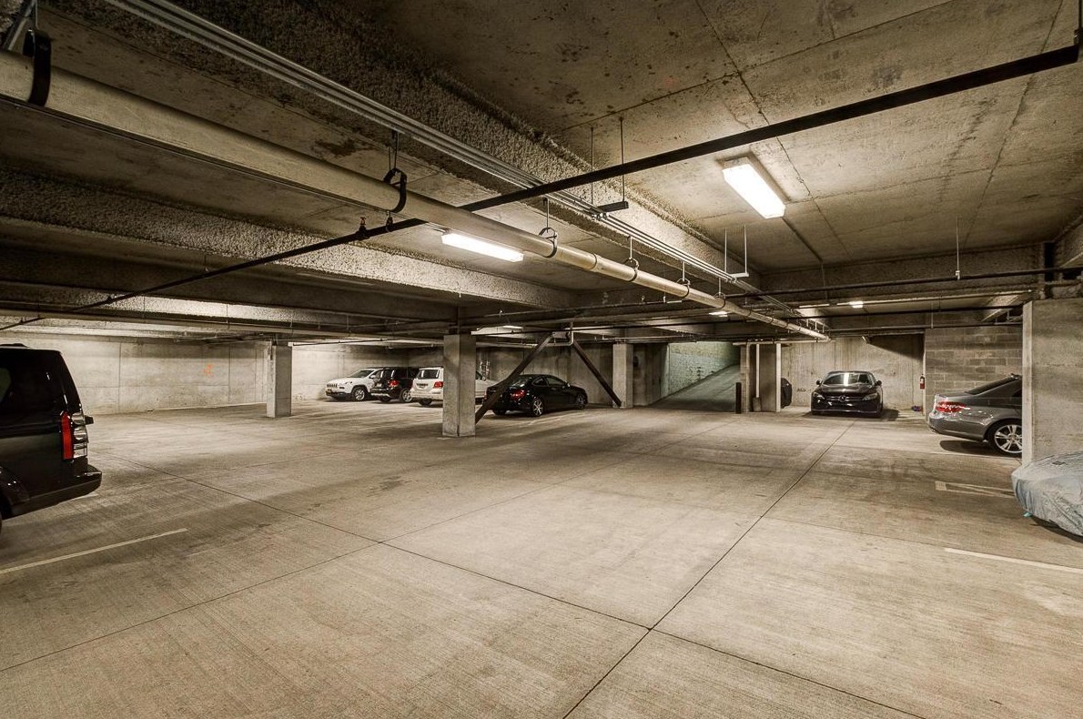 1145 High St, Columbus OH  43201-2472 exterior